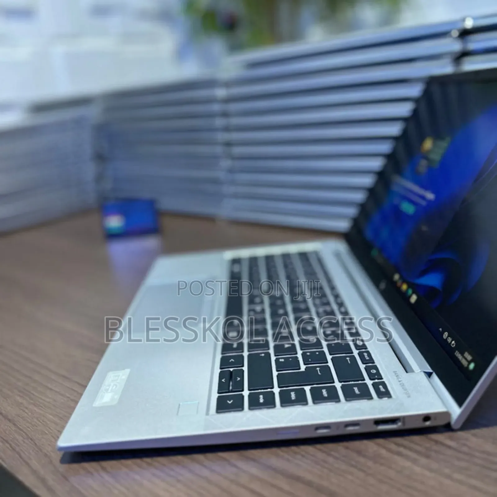 Laptop HP EliteBook 830 G7 8GB Intel Core I5 SSD 256GB
