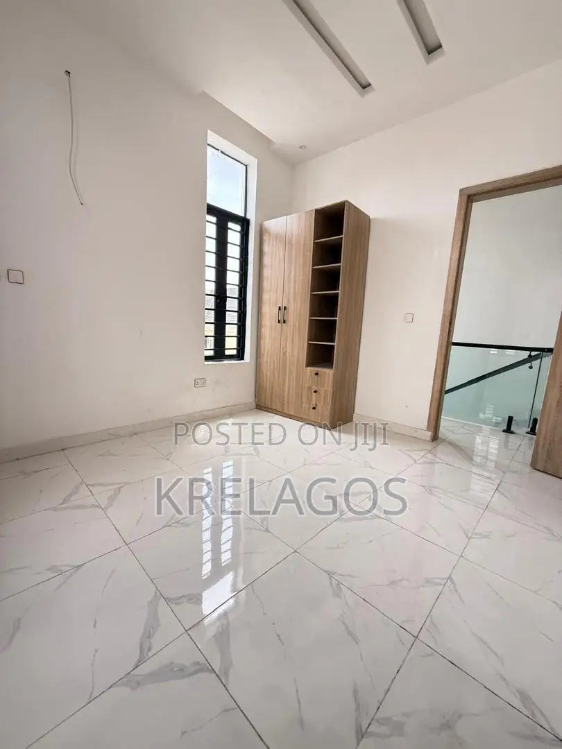 4bdrm Duplex in Sangotedo for sale