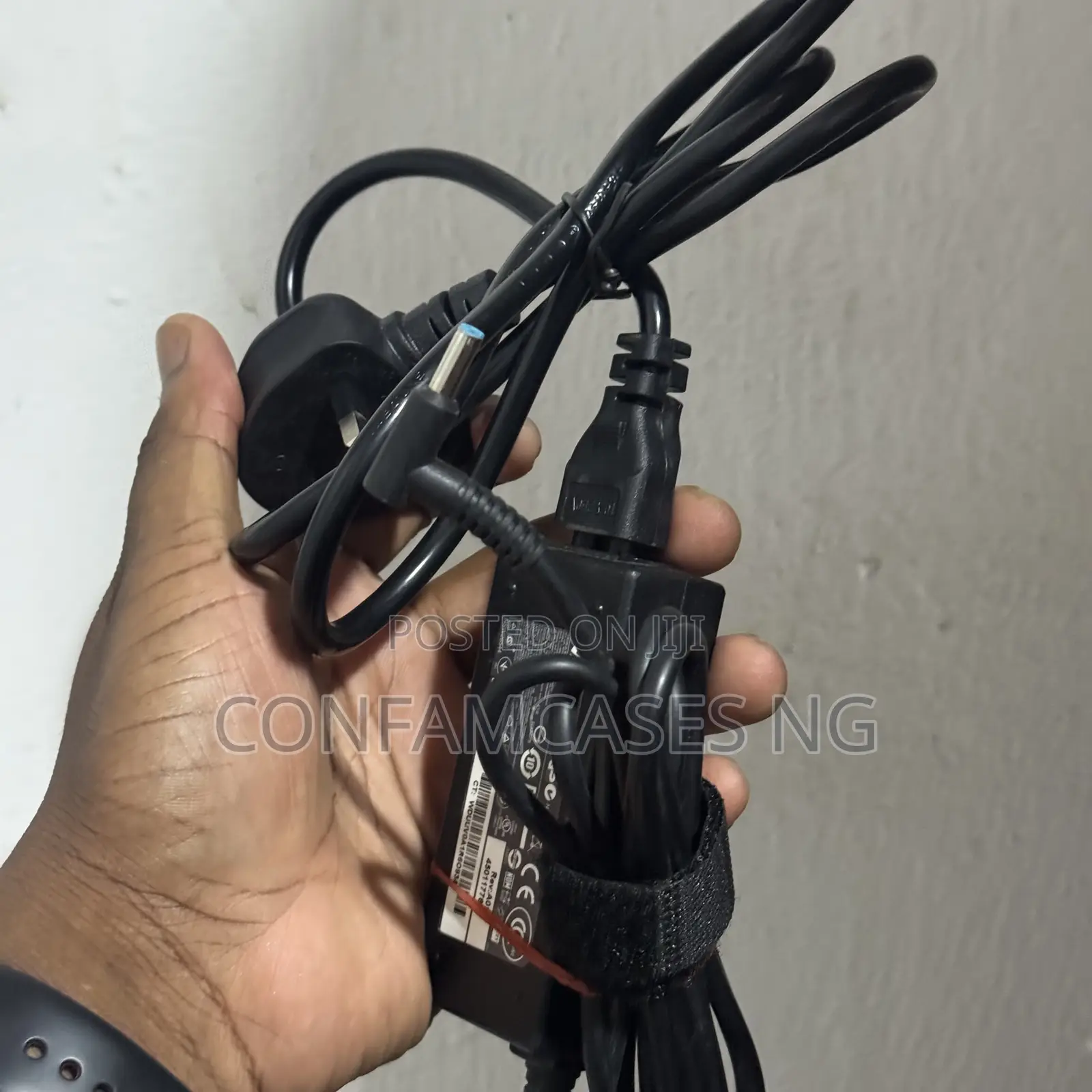 Original Hp Laptop Blue Mouth Pin 45w Charger