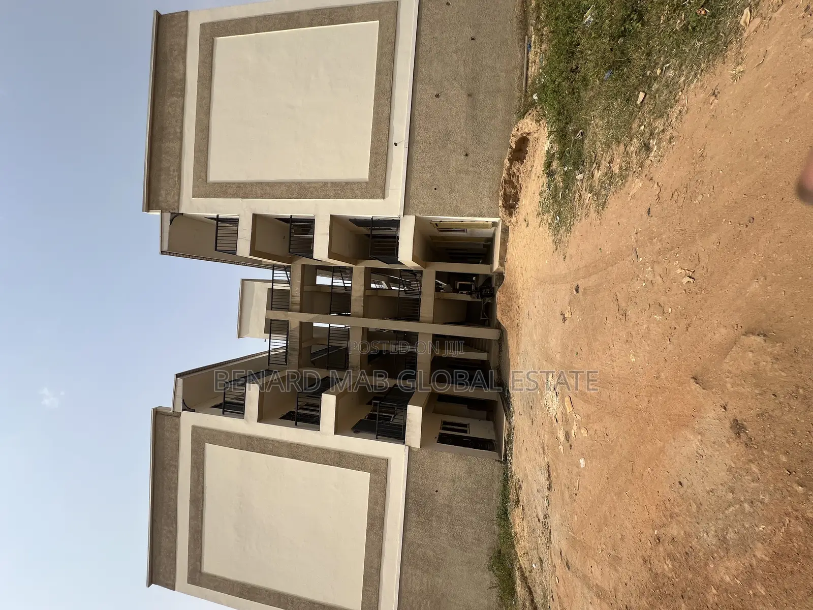 2bdrm Apartment in Mab Global Estate, Life Camp for sale