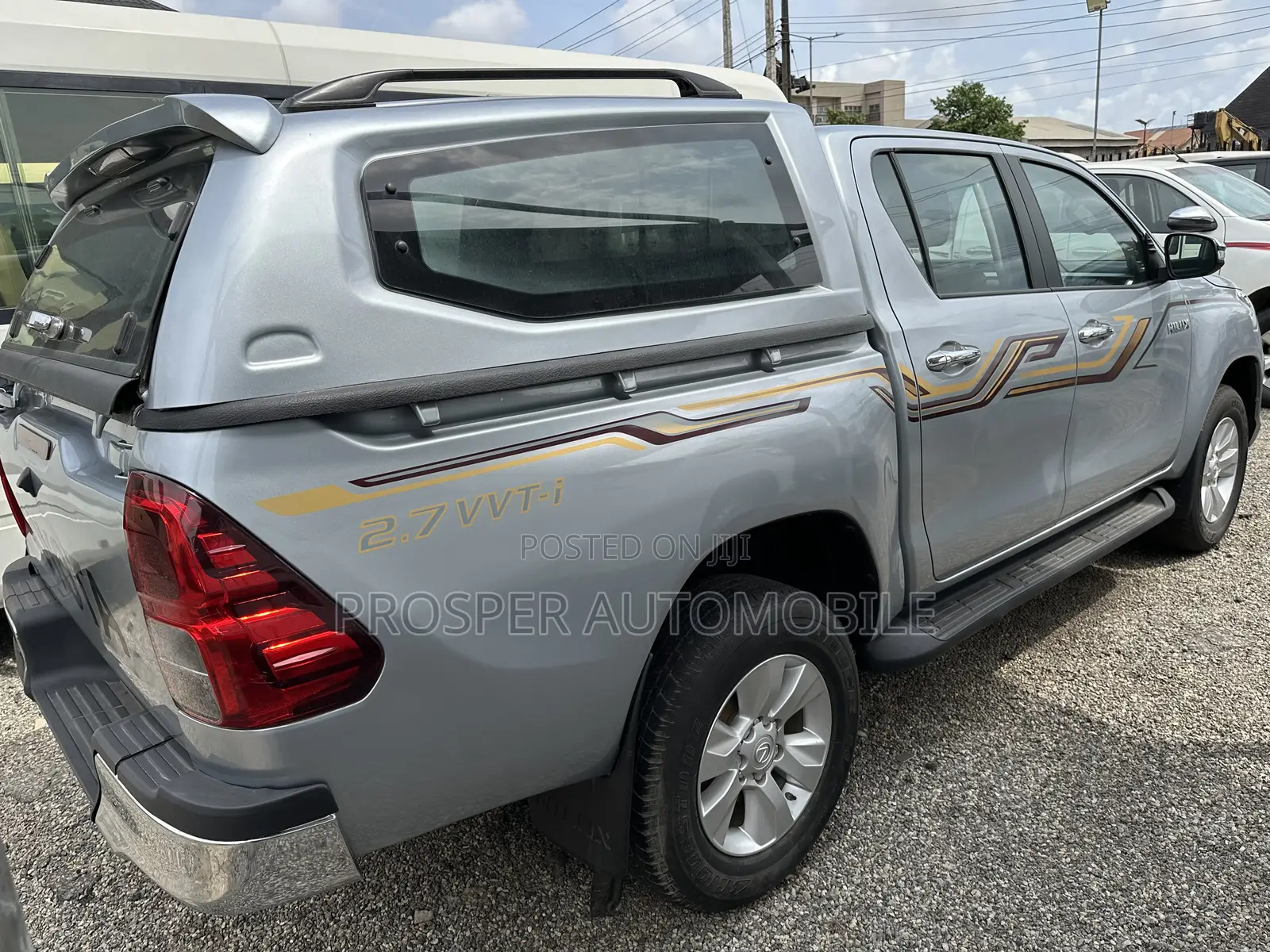 Toyota Hilux SR5 4x4 2017 Gray