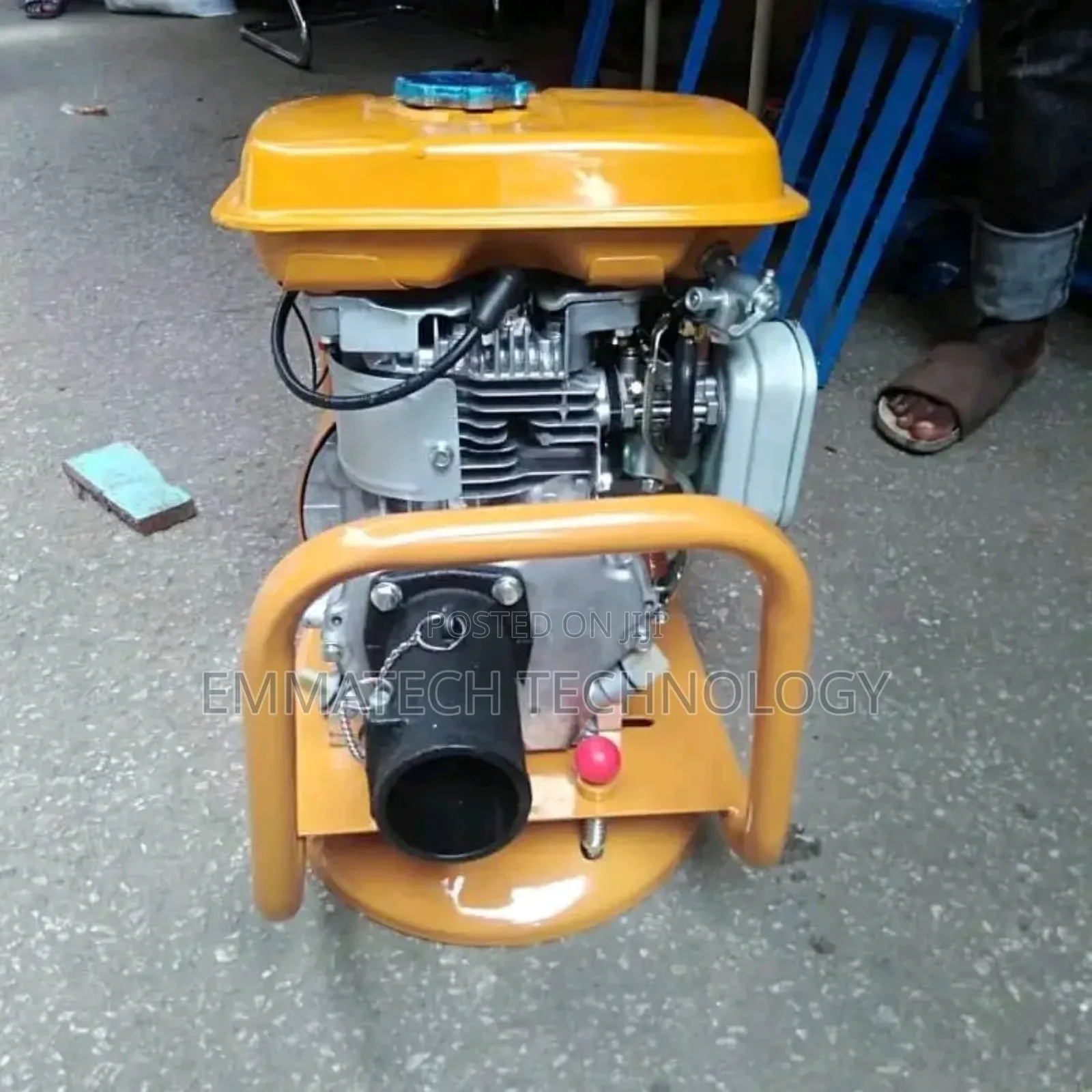 Ozico Poker Vibrator Machine