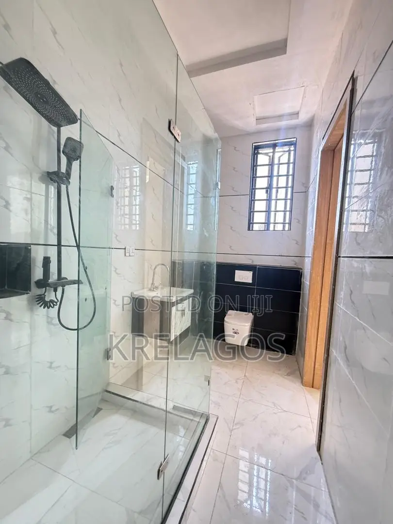 4bdrm Duplex in Sangotedo for sale