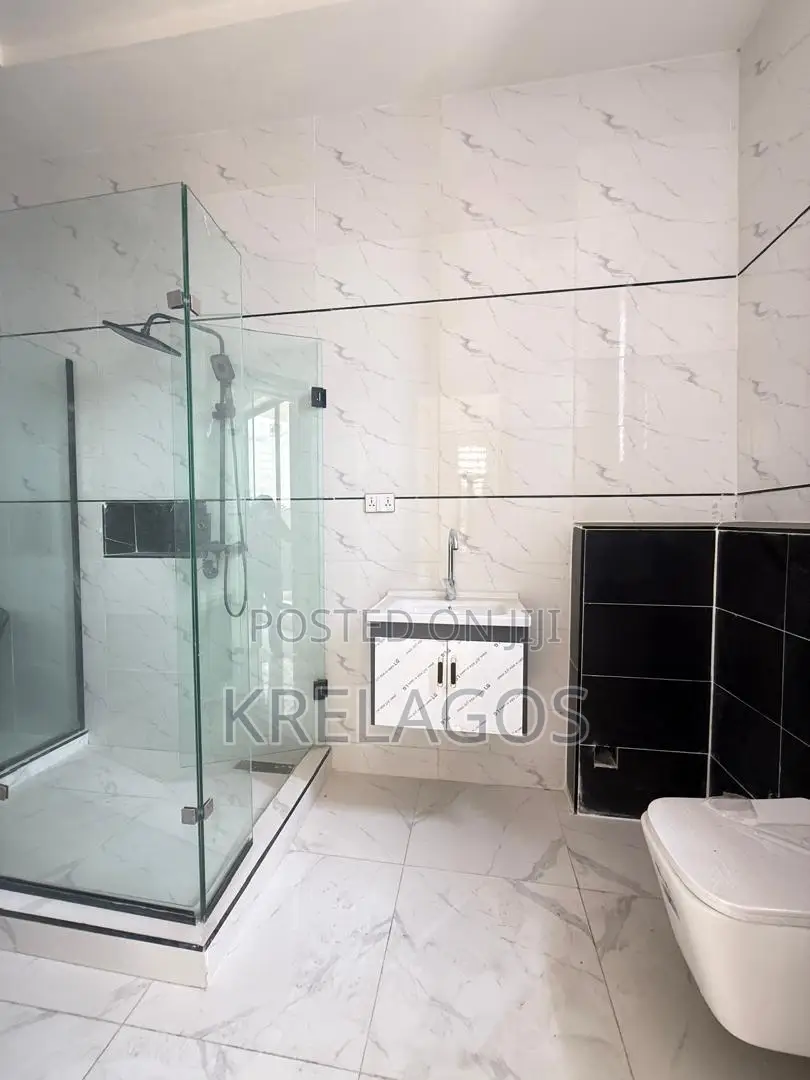 4bdrm Duplex in Sangotedo for sale