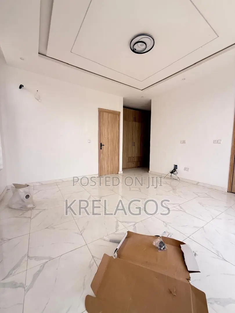 4bdrm Duplex in Sangotedo for sale