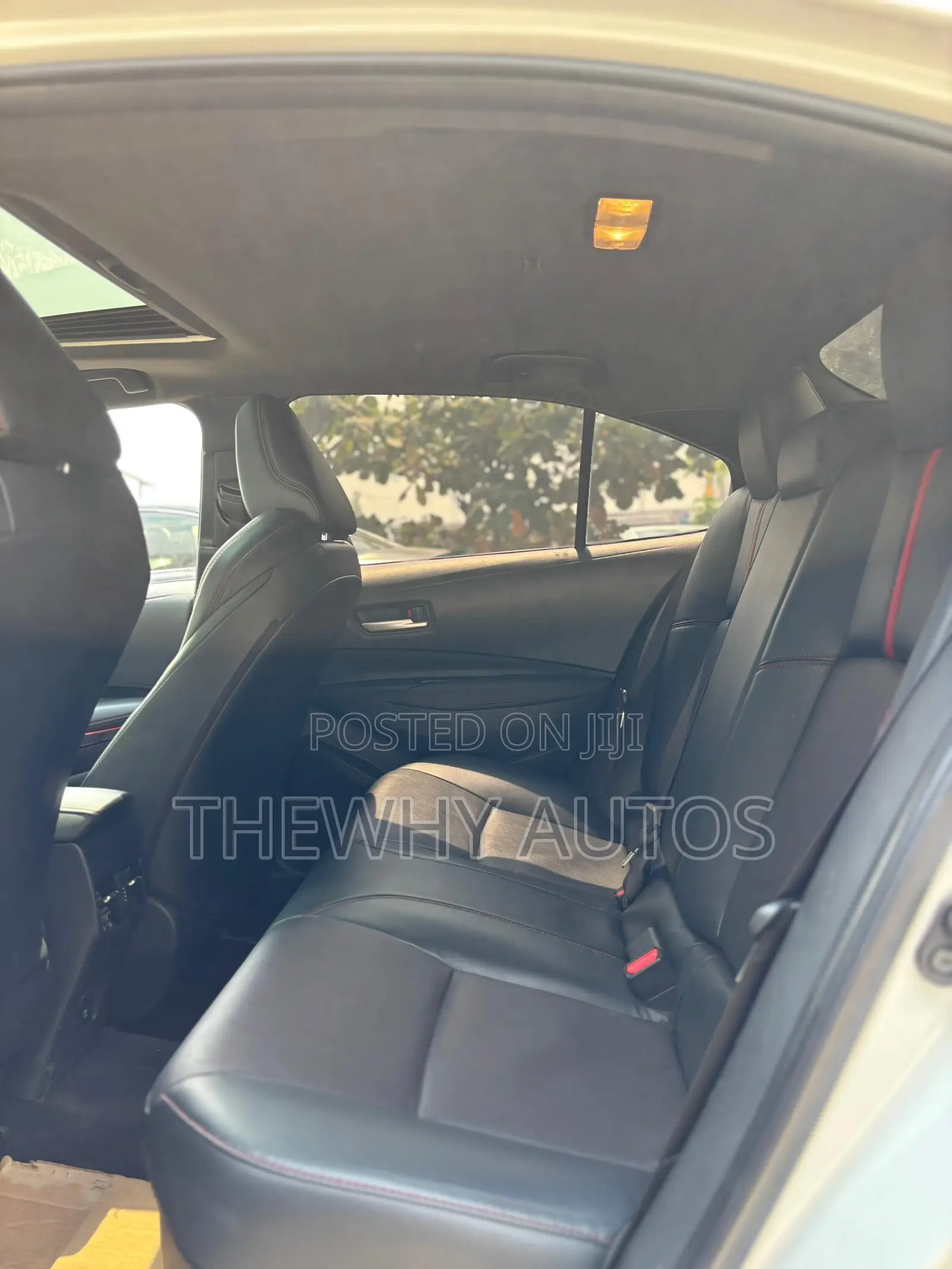 Toyota Corolla XLE 2022 White