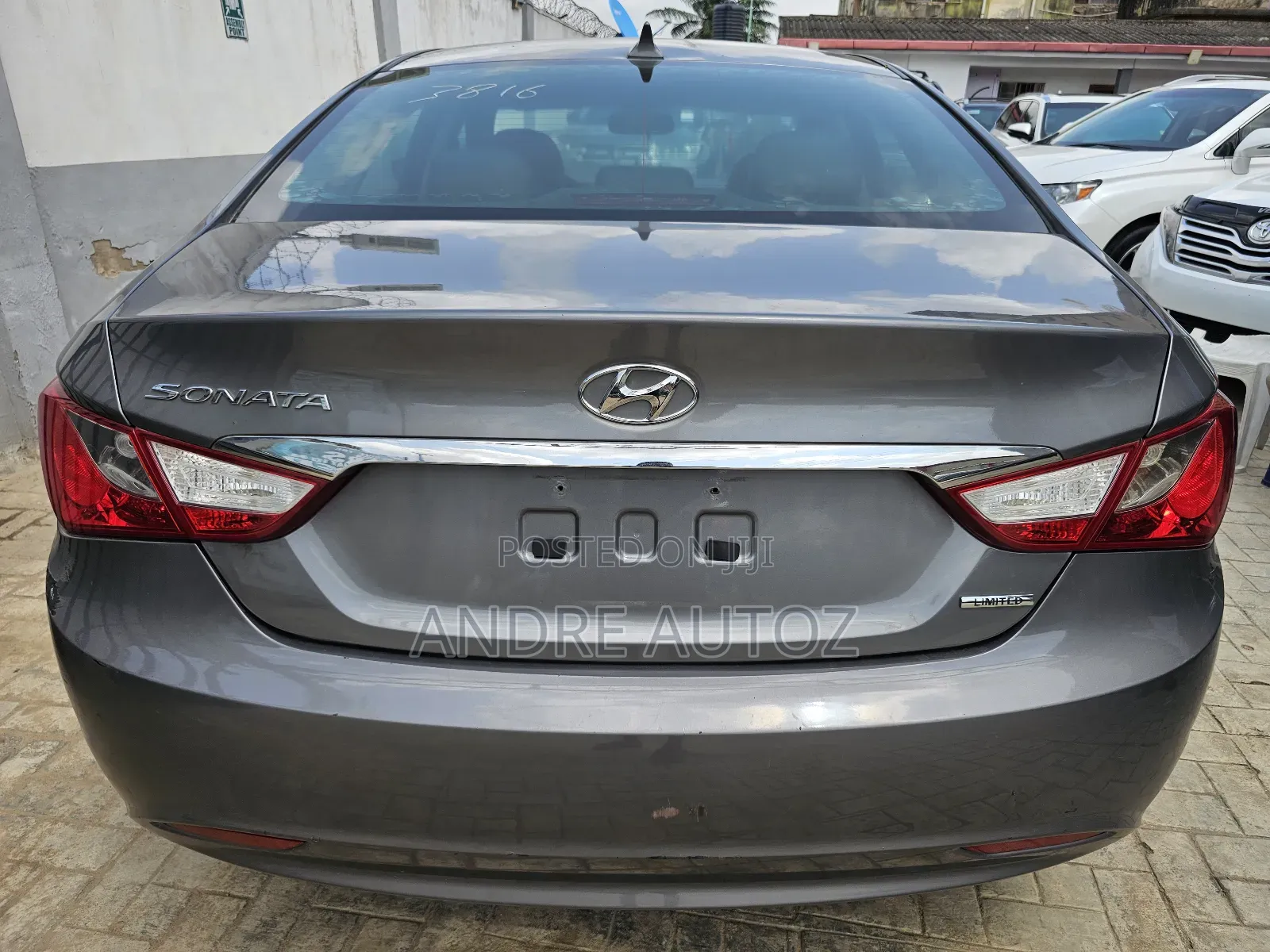 Hyundai Sonata Limited 2.0T Sedan (2.0L 4cyl 6A) 2013 Gray