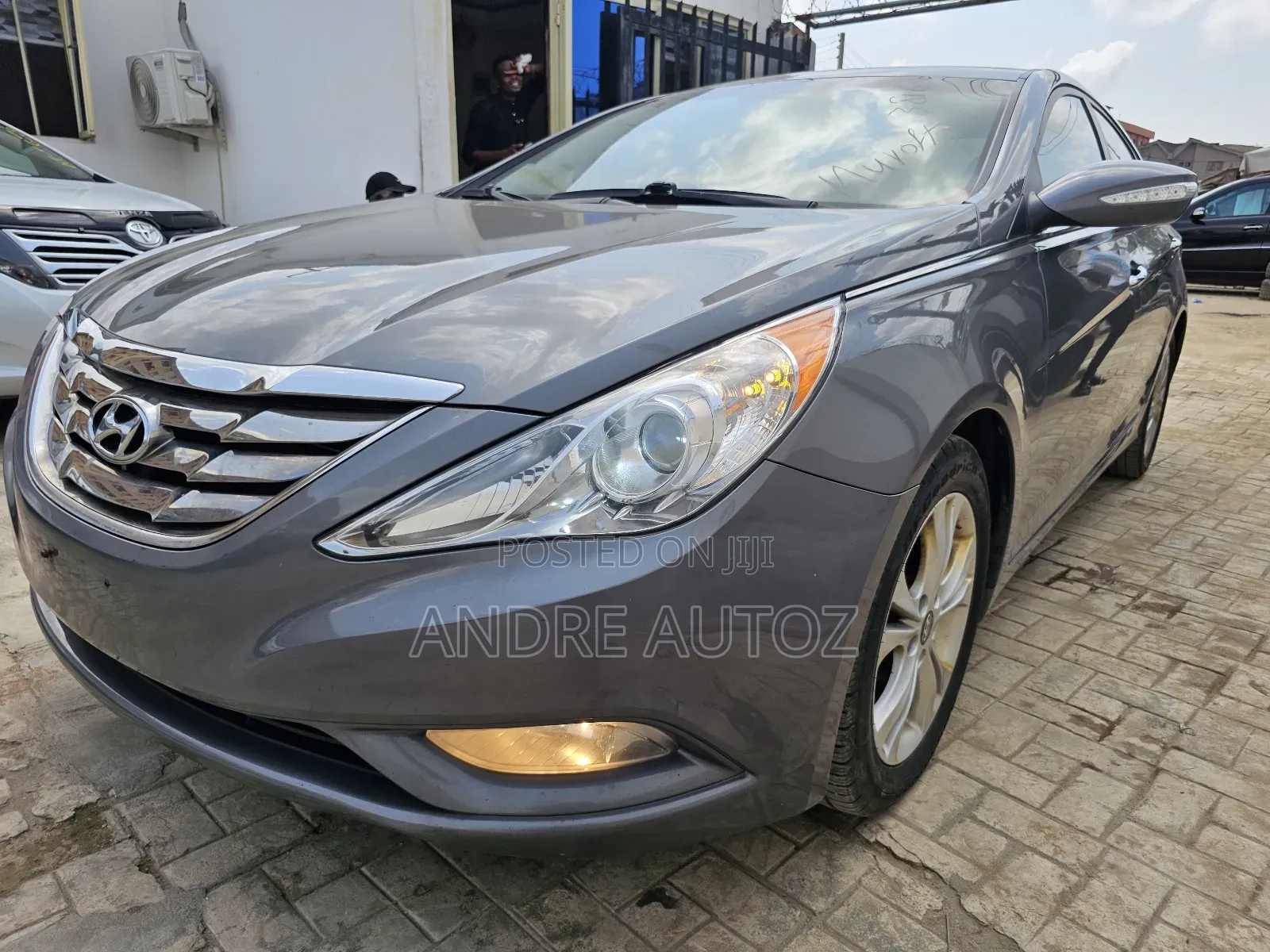 Hyundai Sonata Limited 2.0T Sedan (2.0L 4cyl 6A) 2013 Gray
