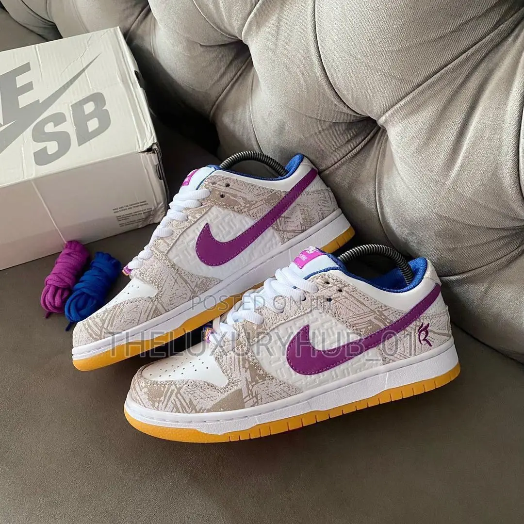 Nike Sb Dunk Unisex Sneakers
