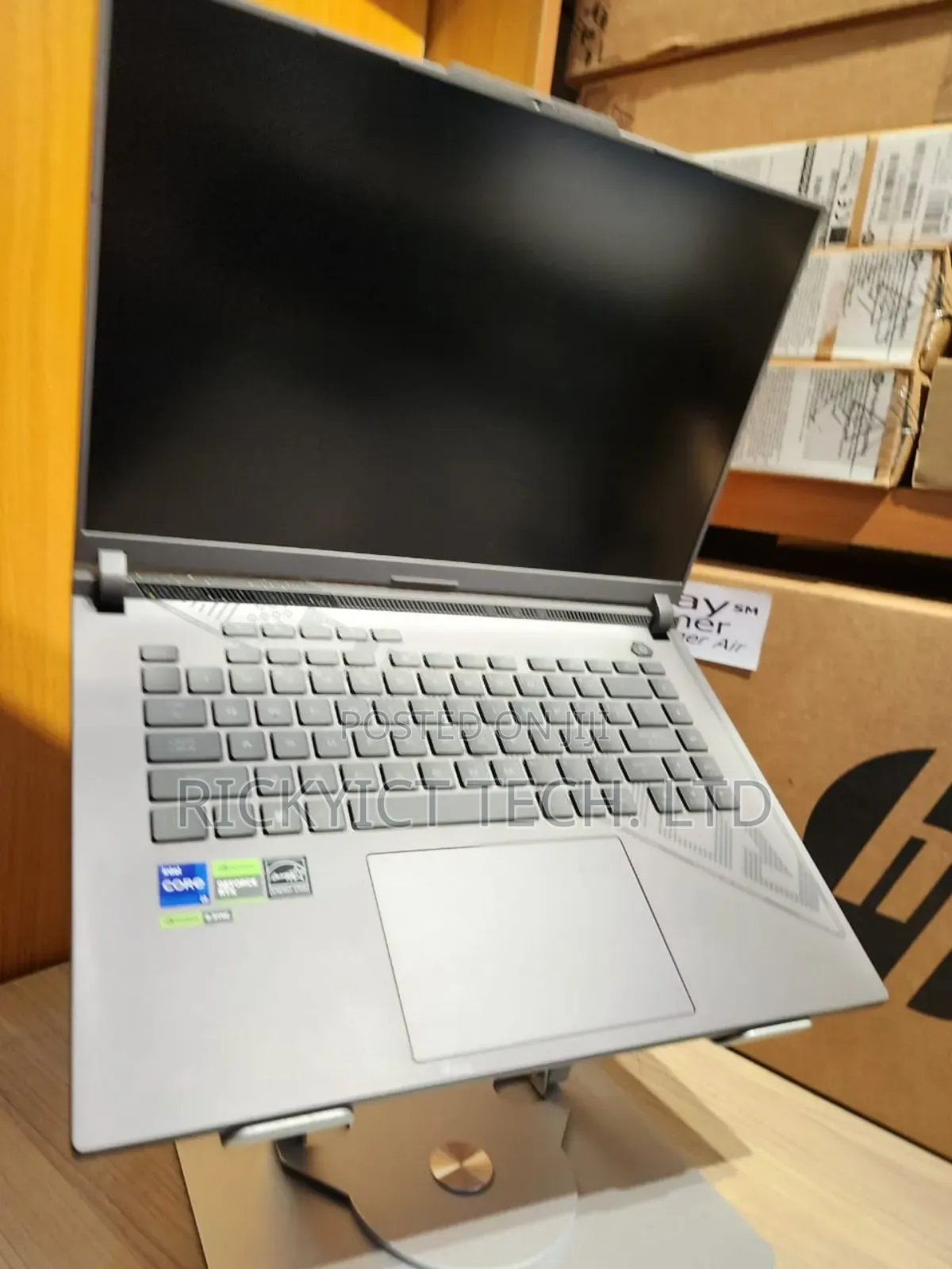 Laptop Asus ROG Strix G16 G614 8GB Intel Core i9 SSD 1T