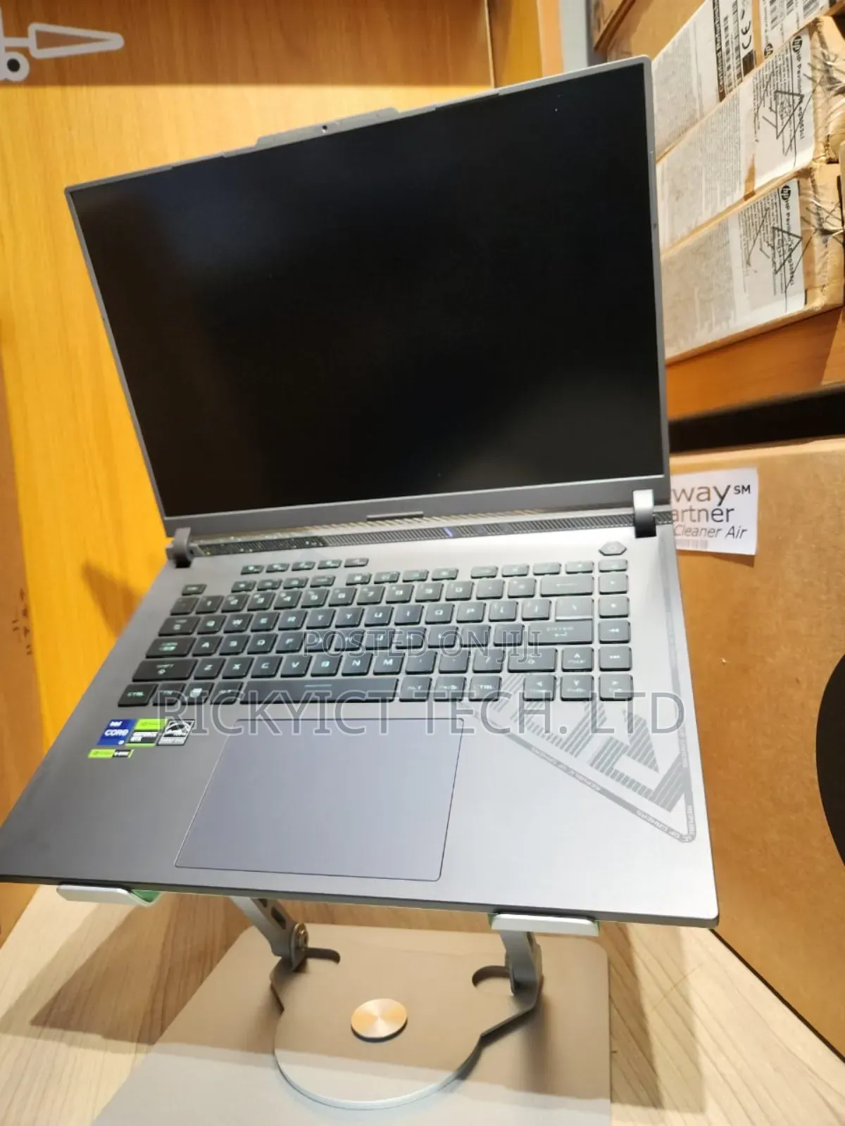 Laptop Asus ROG Strix G16 G614 8GB Intel Core i9 SSD 1T