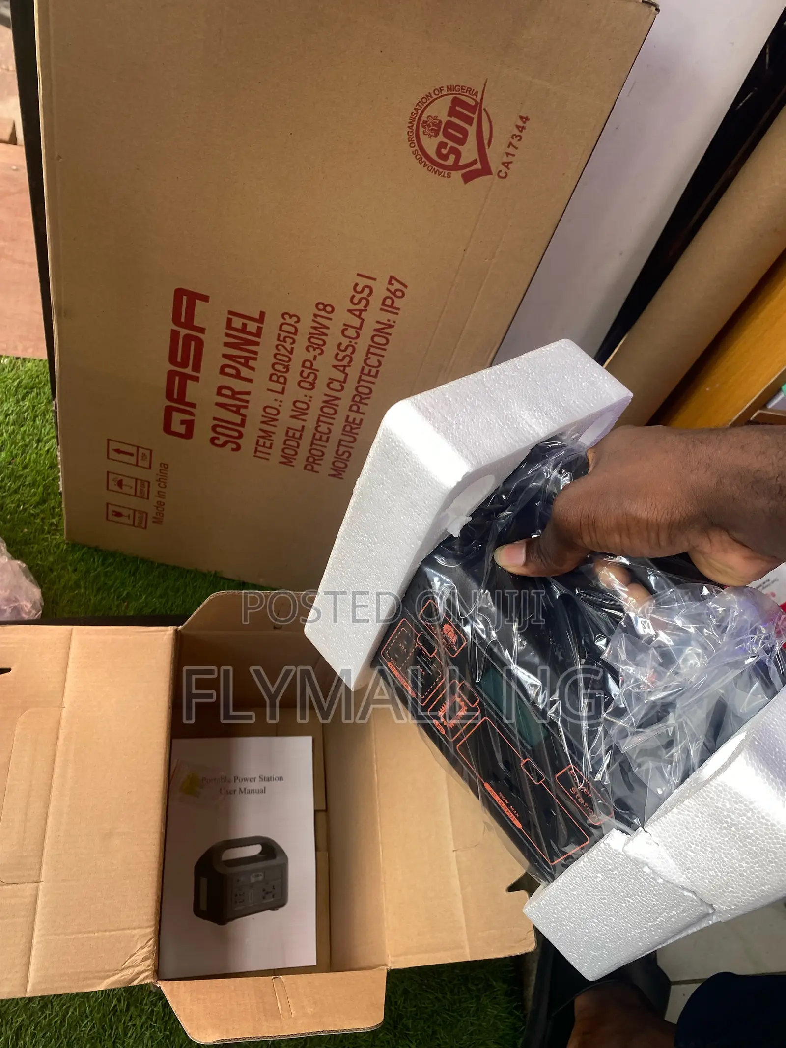 Portable 150w Solar Generator Power Station With Bulb + Solar Panel