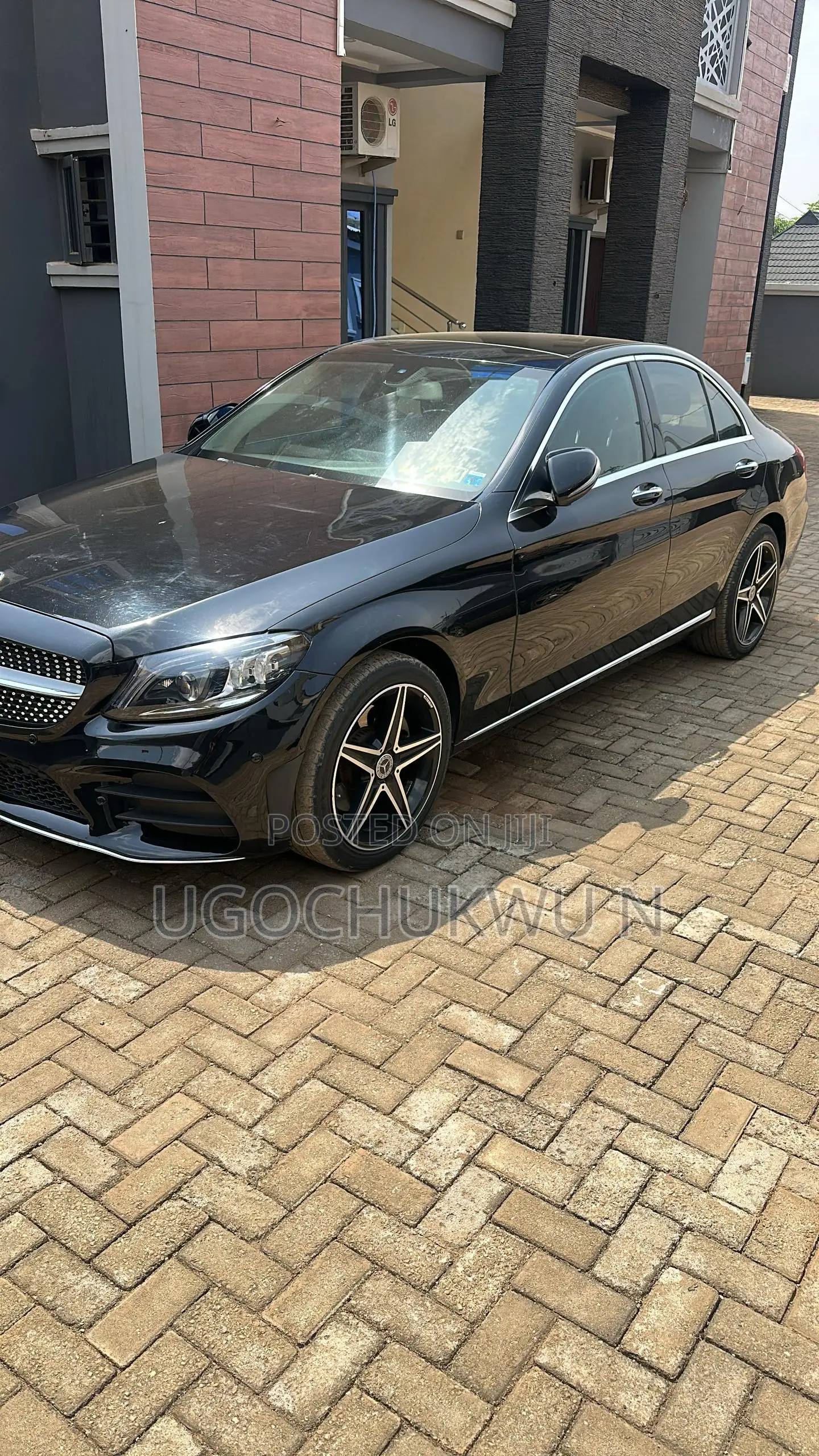 Mercedes-Benz C300 Luxury 4dr AWD 4Matic Sedan (2.0L 4cyl 7A) 2015