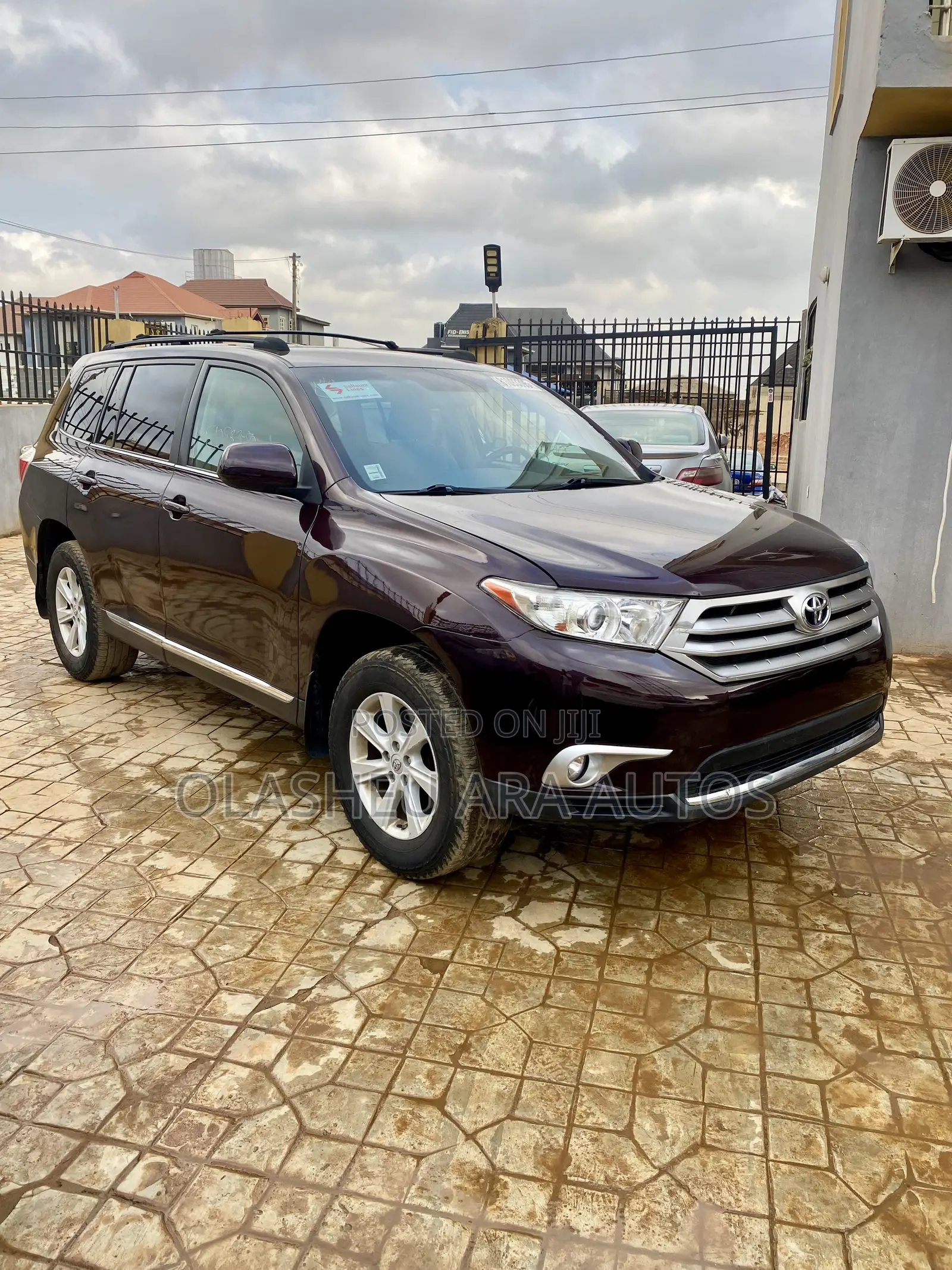 Toyota Highlander Limited 3.5L 2WD 2013 Brown