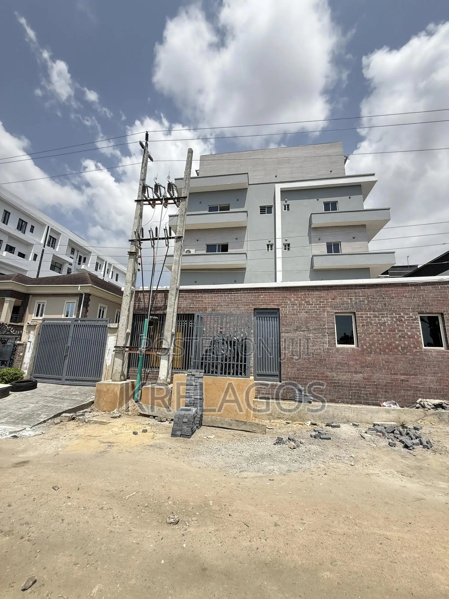 3bdrm Block of Flats in Ikate for rent