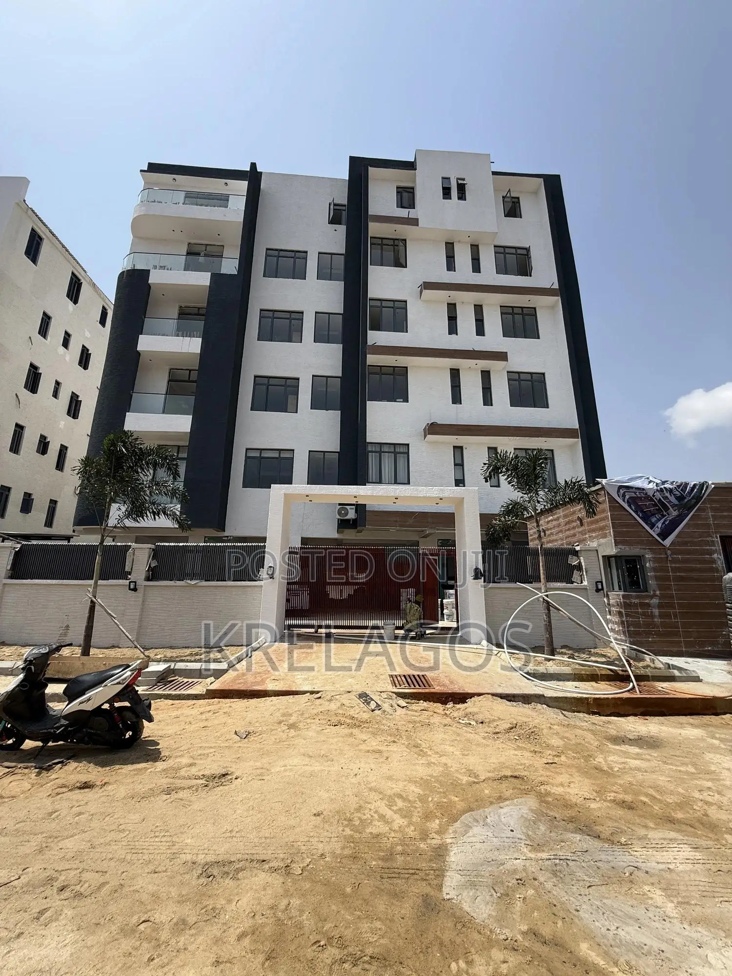 2bdrm Apartment in Ikate for sale