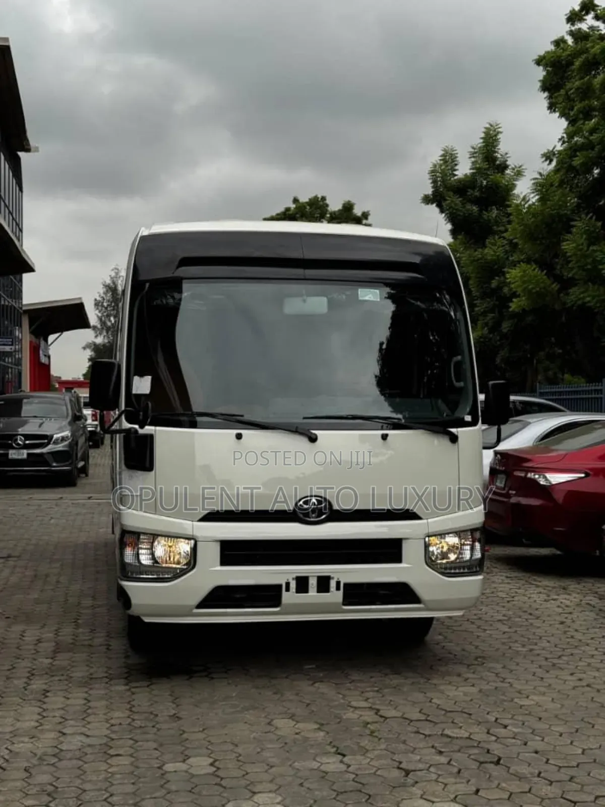 Coaster Hiace Bus