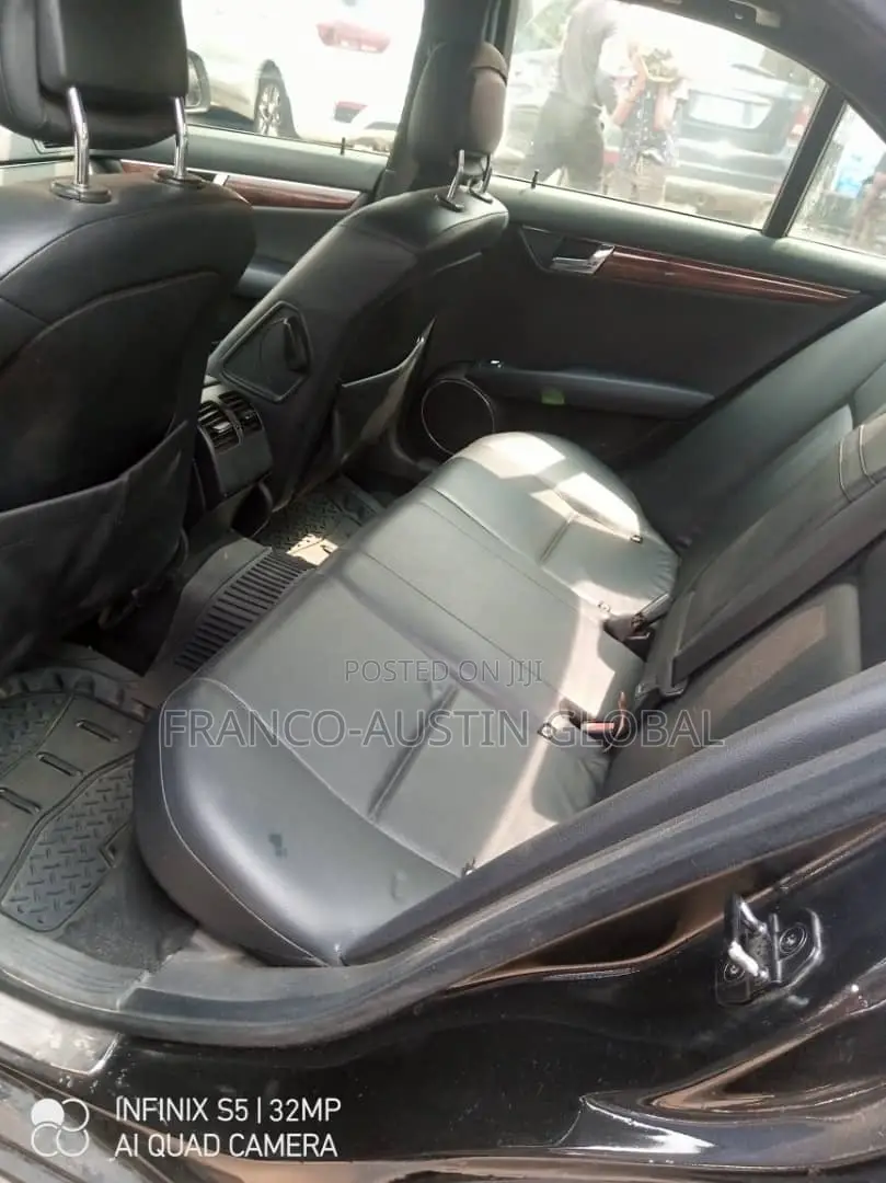 Mercedes-Benz C300 Sport Sedan AWD (3.0L 6cyl 7A) 2009 Black