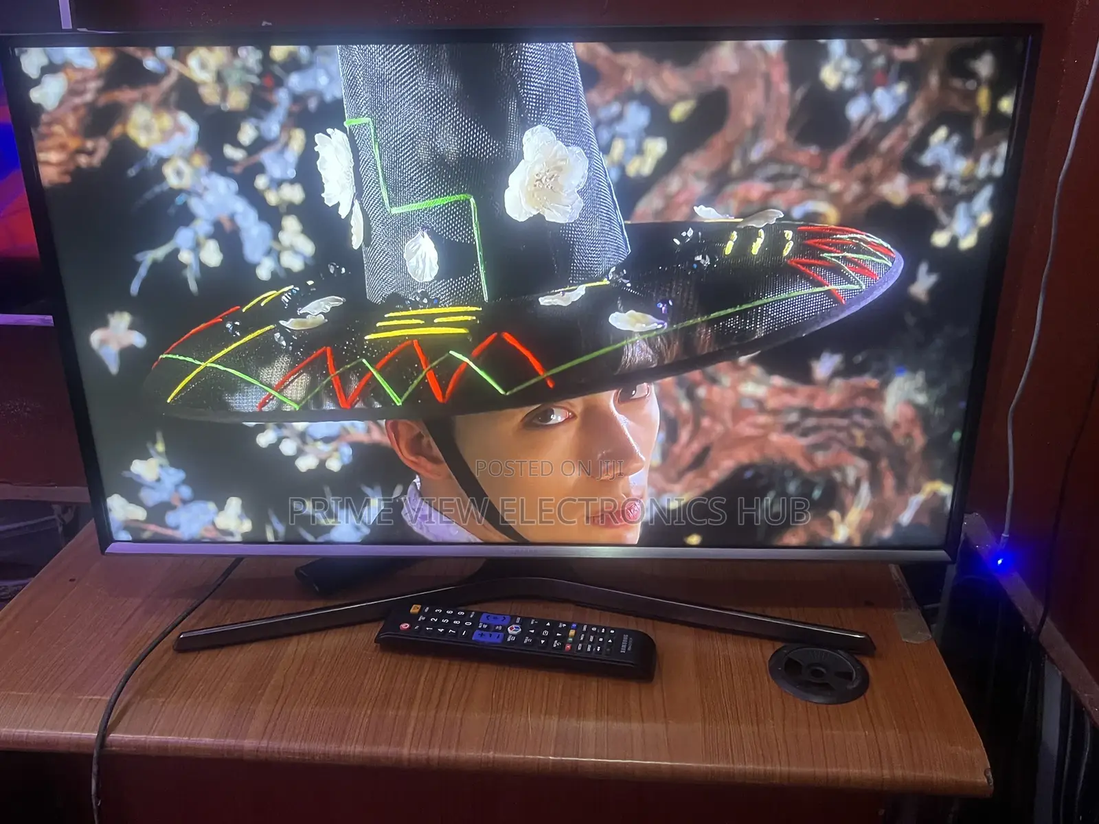 Upgrade Your Home With This 32 Inches Samsung Smart Tv