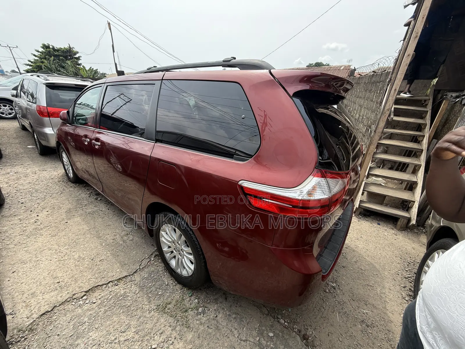 Toyota Sienna XLE 8 Passenger (3.5L 6cyl 6A) 2016 Red