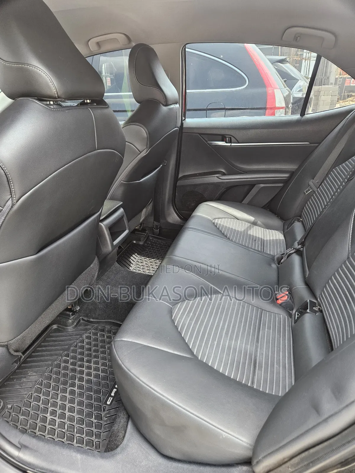 Toyota Camry SE 2022 Black