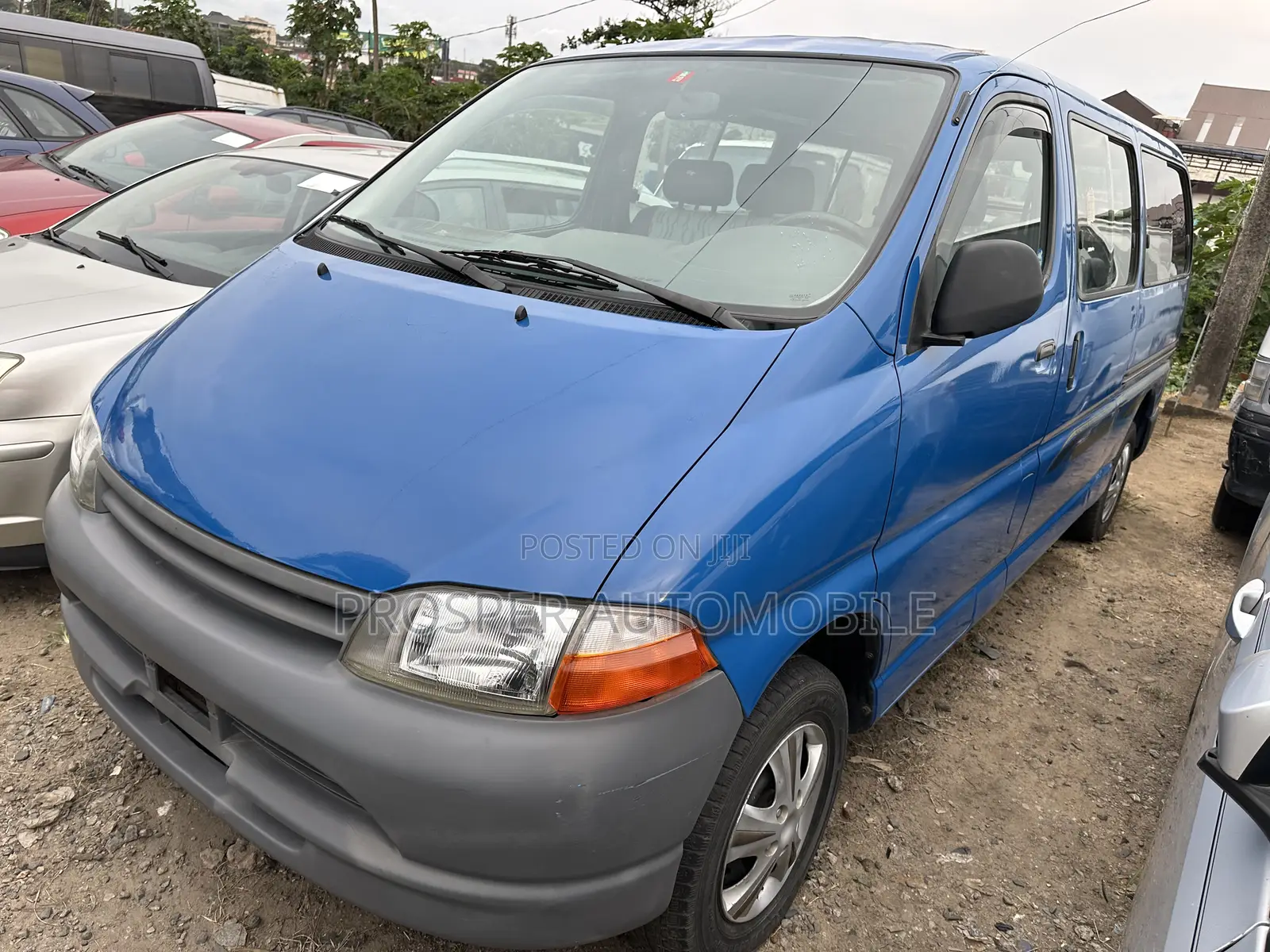 Toyota HiAce 2006 Blue