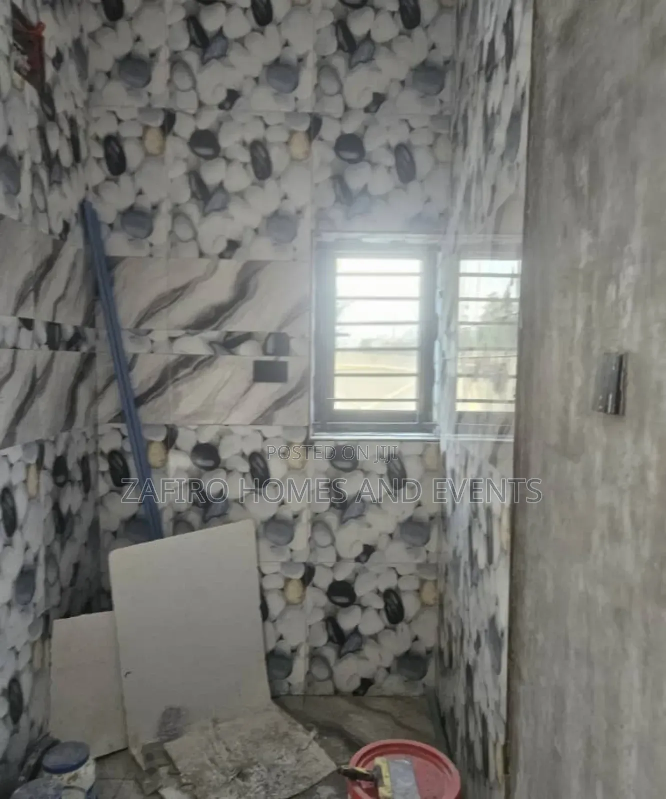4bdrm Bungalow in Dss Quarters Idishin, Ibadan for sale