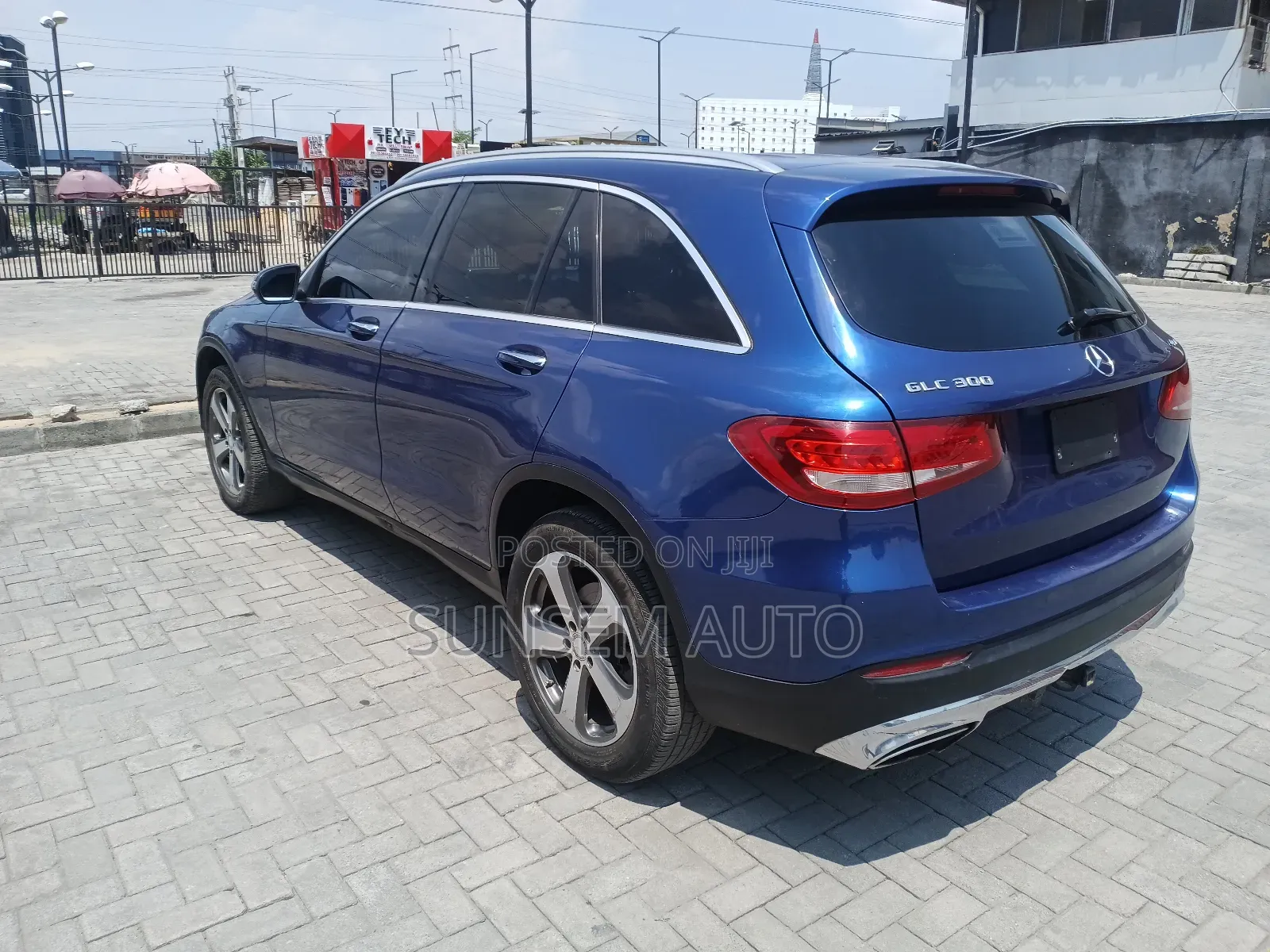 Mercedes-Benz GLC-Class 2017 Blue