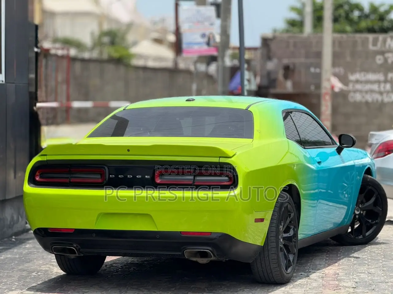 Dodge Challenger GT AWD 2018 Blue