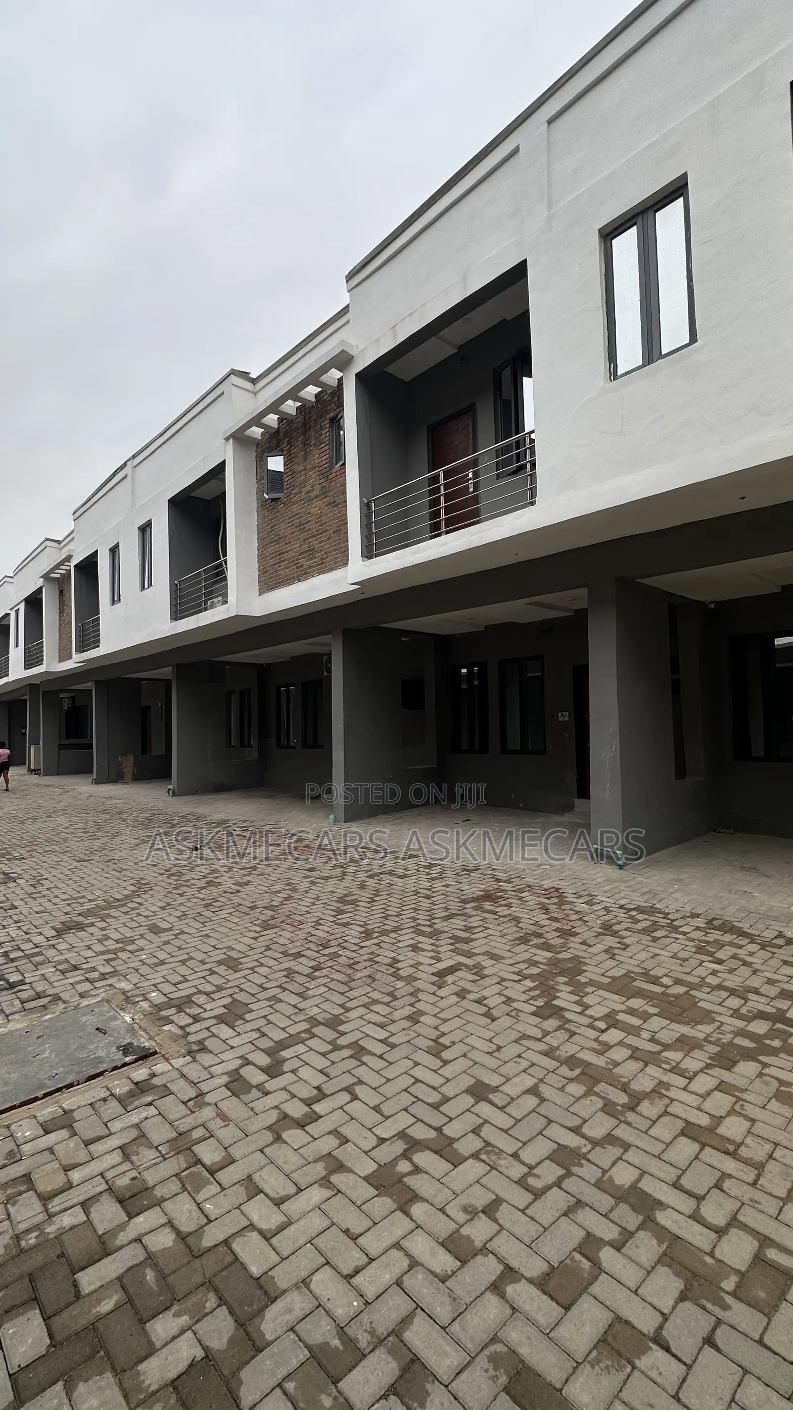 3bdrm Duplex in Along Abrahim, Ajah for rent