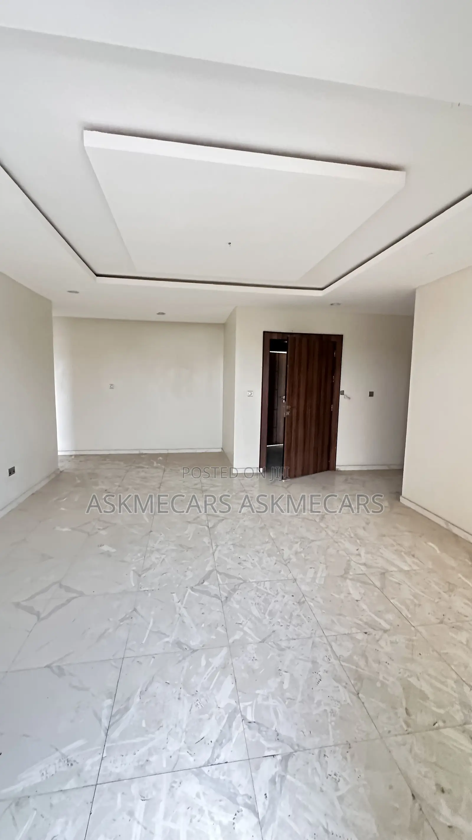 3bdrm Room & Parlour in Gra, Ajah for rent