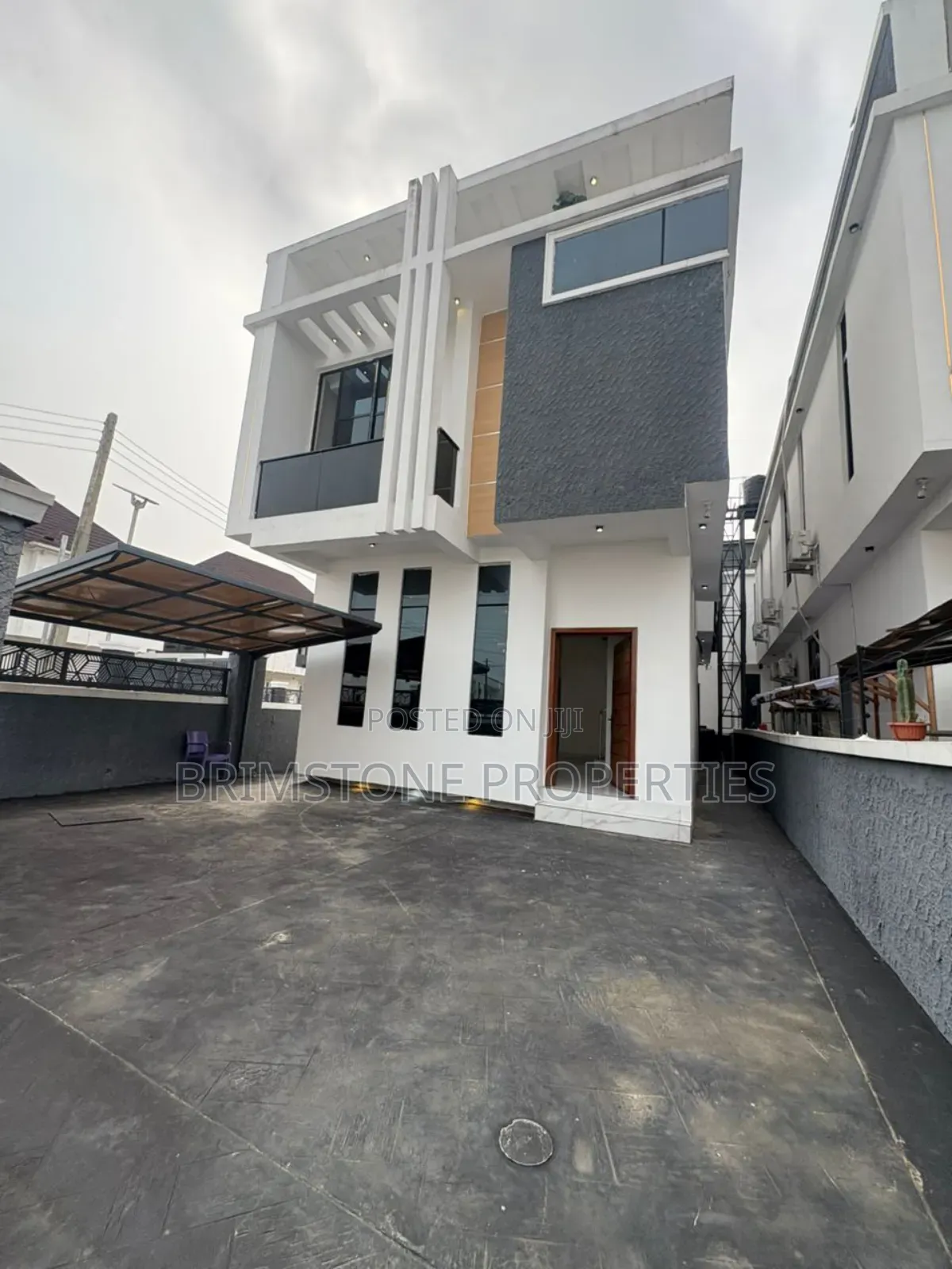 Furnished 4bdrm Duplex in Ikota for sale