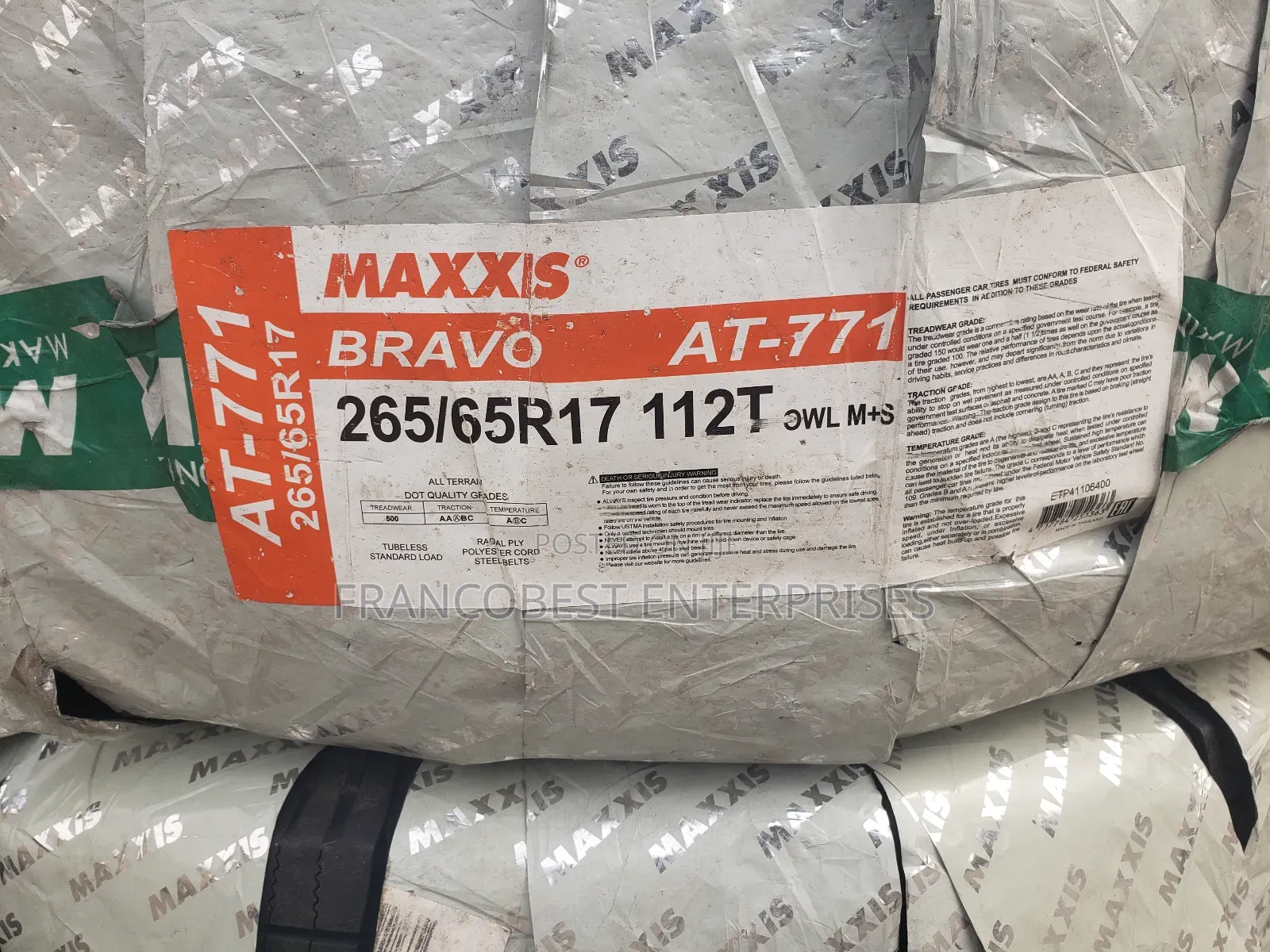 265/65r17 Maxxis Tire