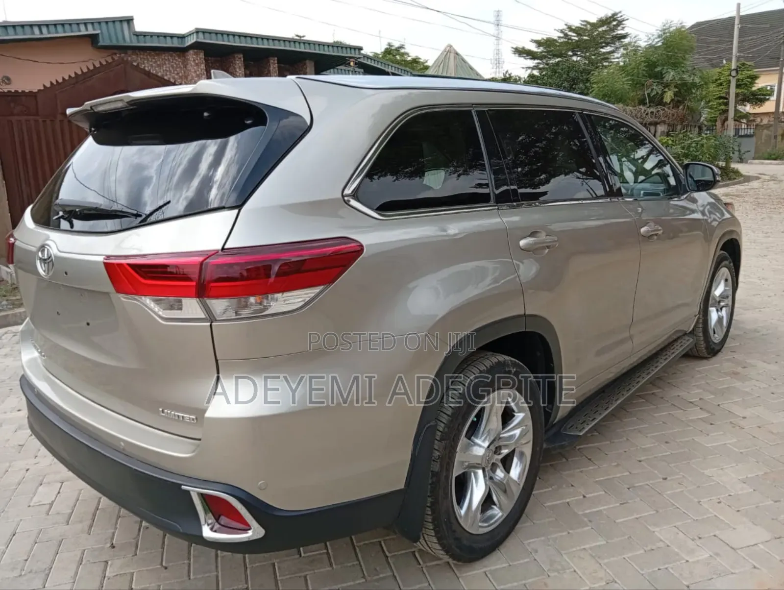 Toyota Highlander 2015 Gold