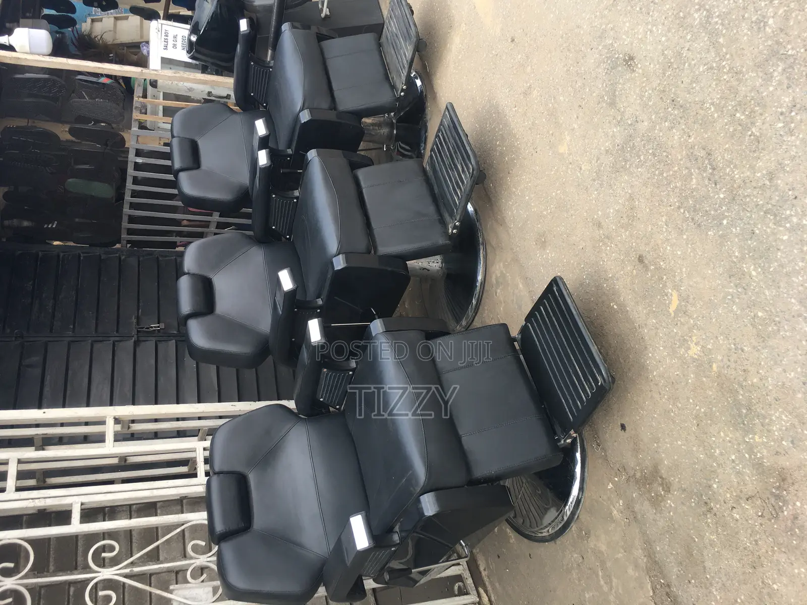 Exclusive Saloon Chairs