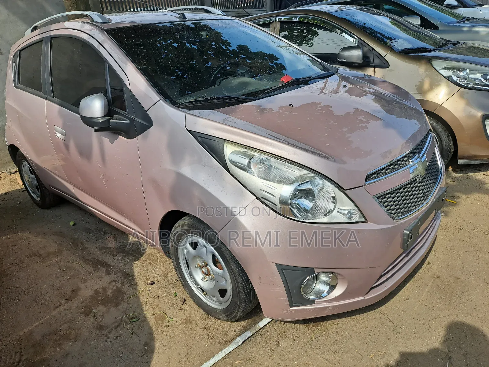 Chevrolet Spark Hatch LT 2011 Purple