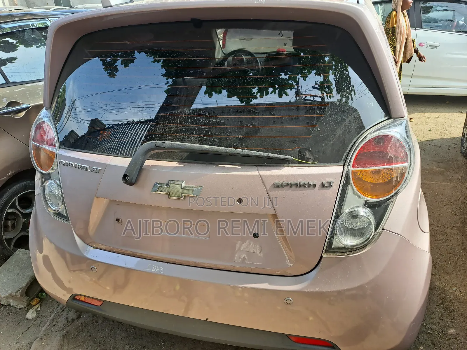 Chevrolet Spark Hatch LT 2011 Purple