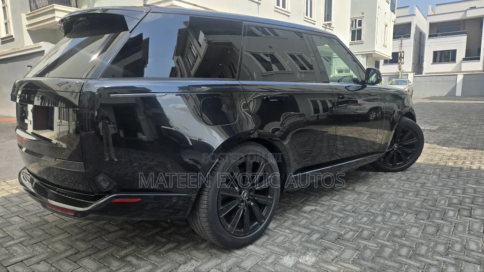 Land Rover Range Rover Vogue 2024 Black