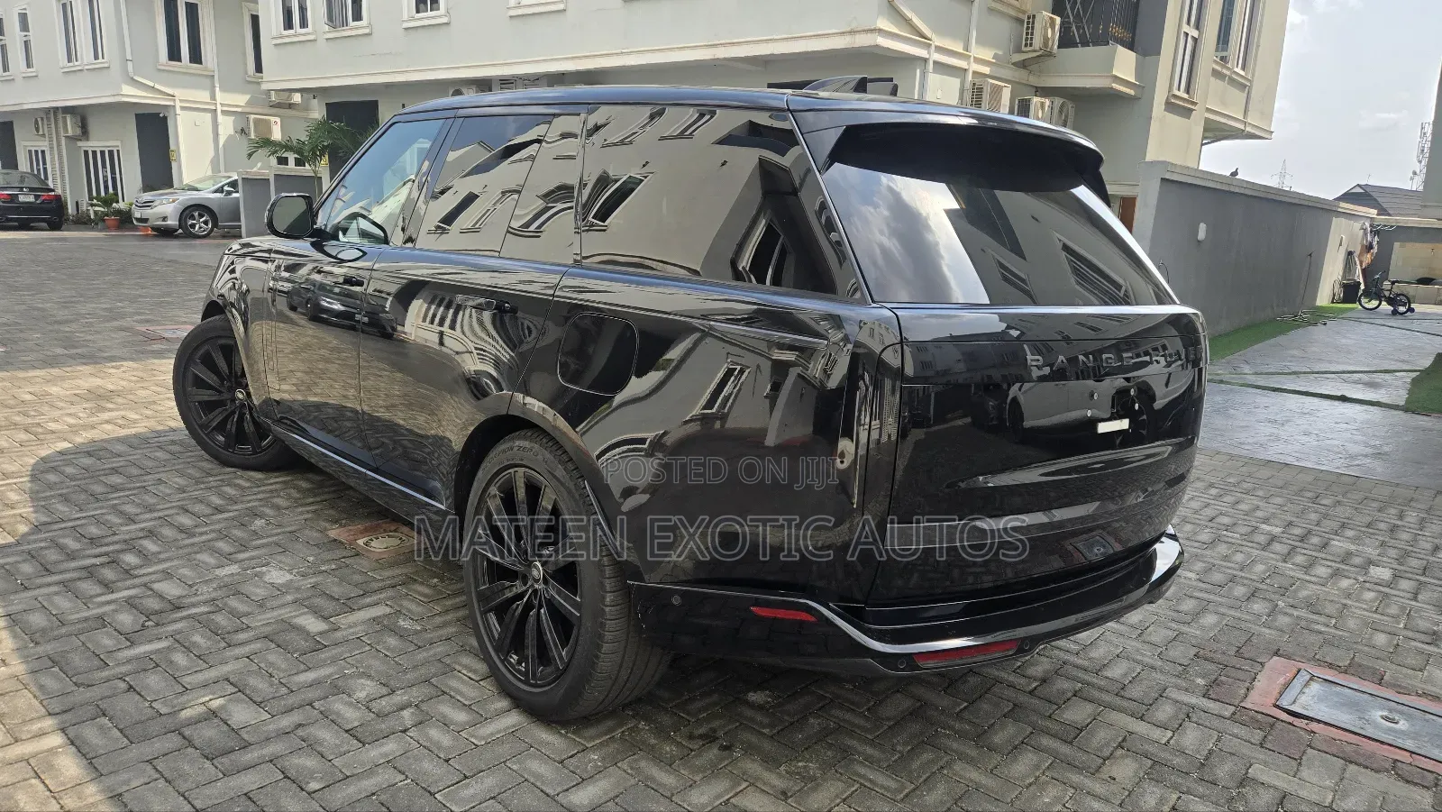 Land Rover Range Rover Vogue 2024 Black