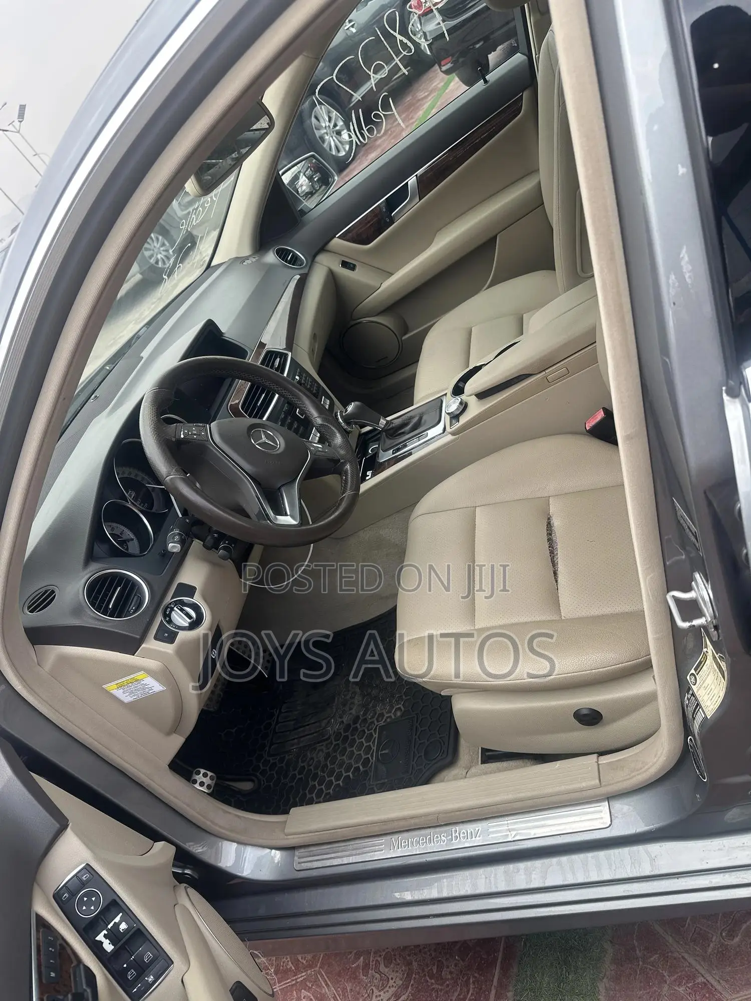 Mercedes-Benz C300 Sport 4Matic Sedan AWD (3.5L 6cyl 7A) 2013 Silver