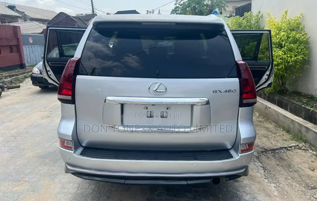 Lexus GX 460 Premium 2012 Silver