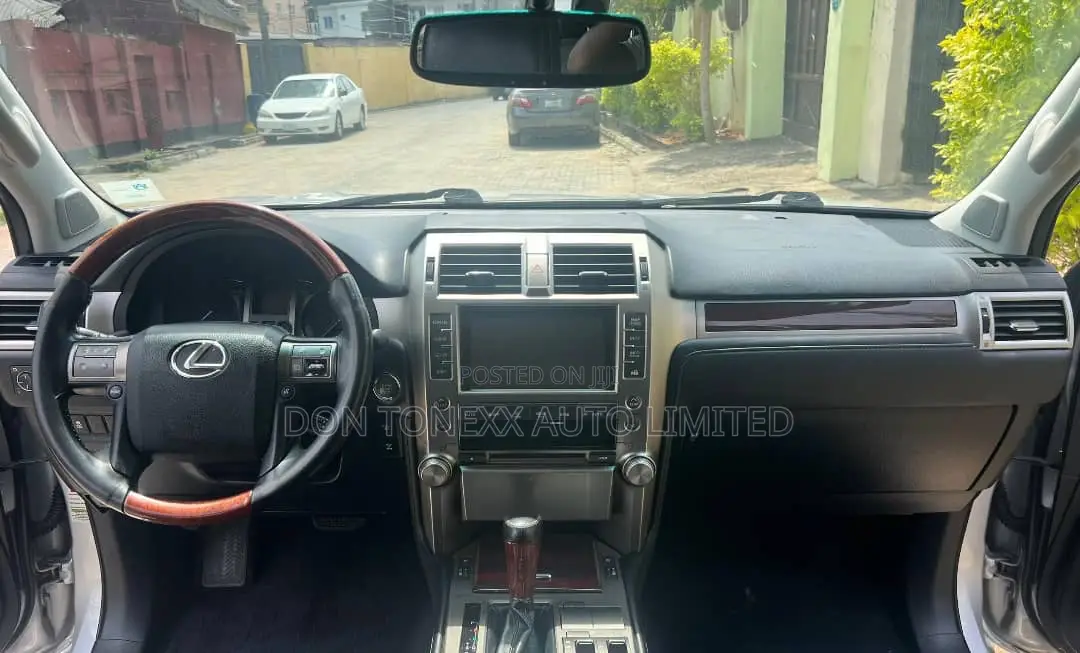 Lexus GX 460 Premium 2012 Silver