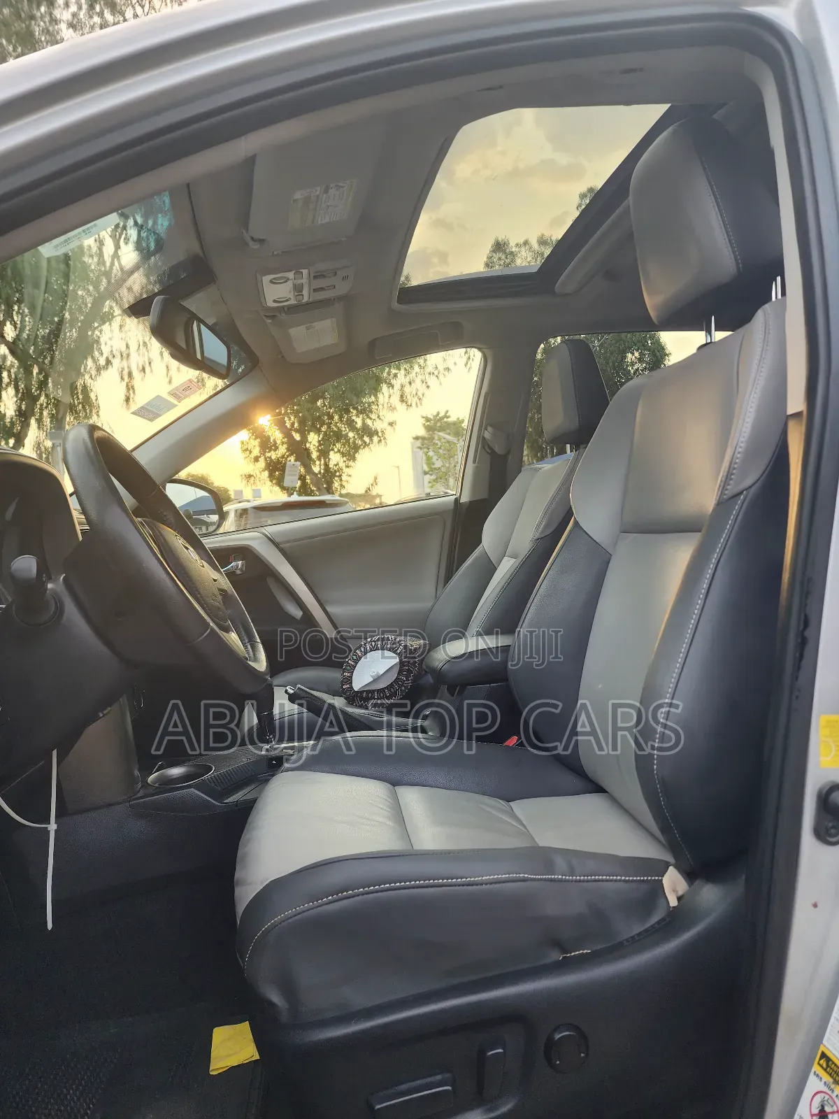 Toyota RAV4 Limited AWD (2.5L 4cyl 6A) 2013 Silver