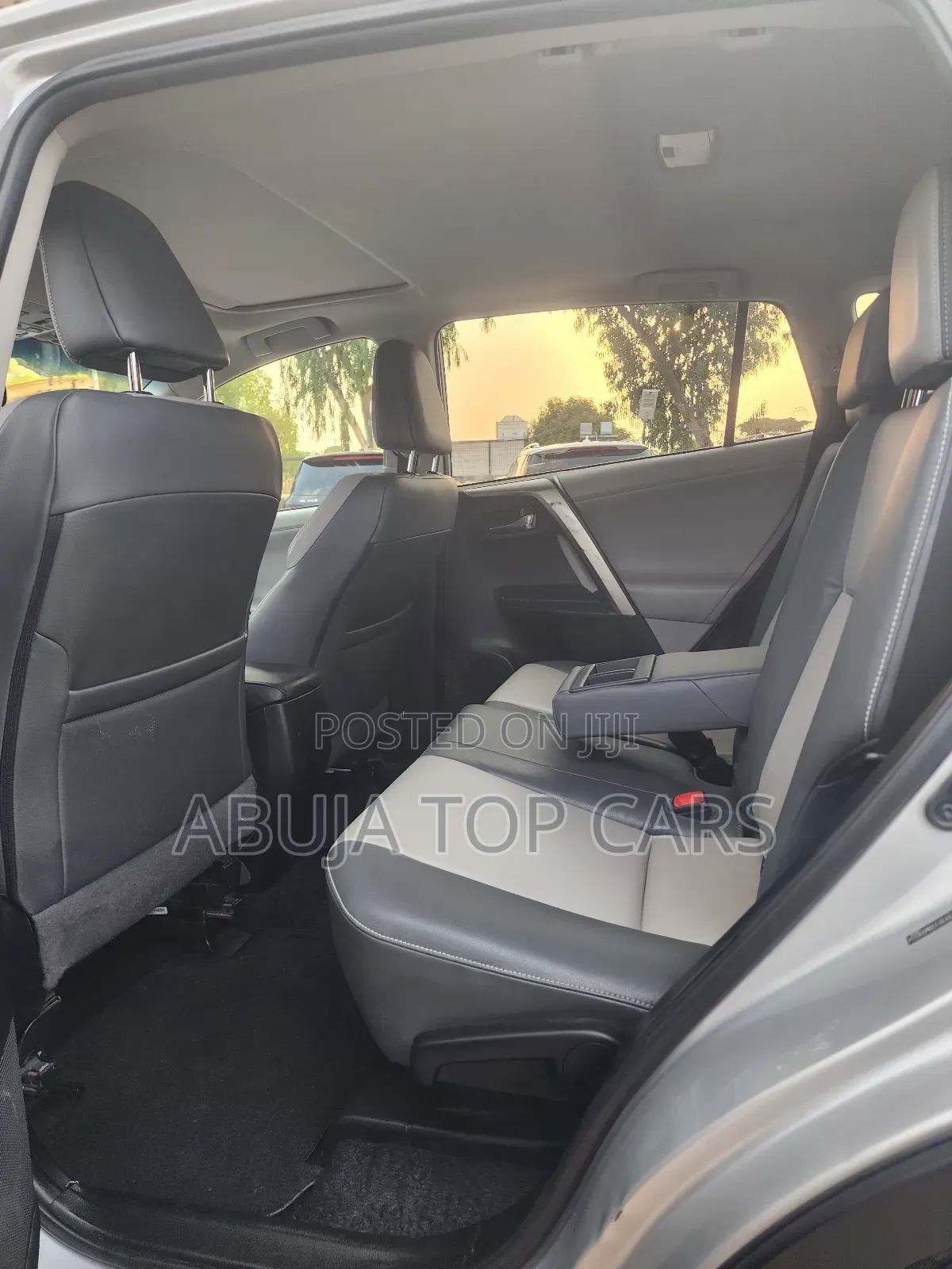Toyota RAV4 Limited AWD (2.5L 4cyl 6A) 2013 Silver