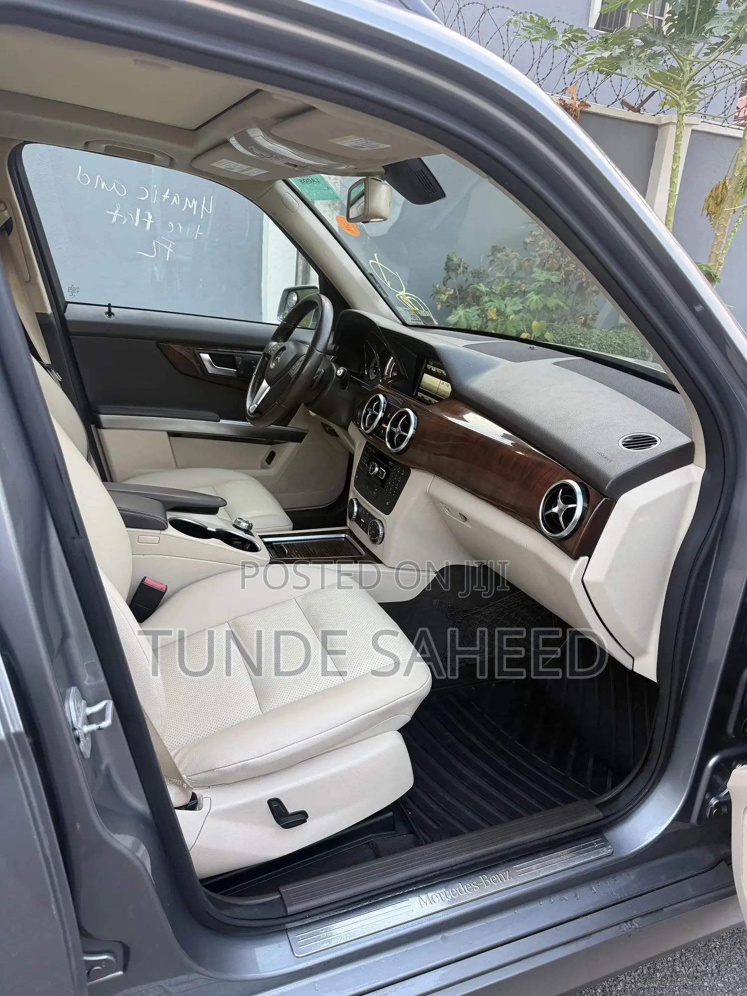 Mercedes-Benz GLK-Class Base GLK 350 4dr AWD 4MATIC (3.5L 6cyl 7A) 2015