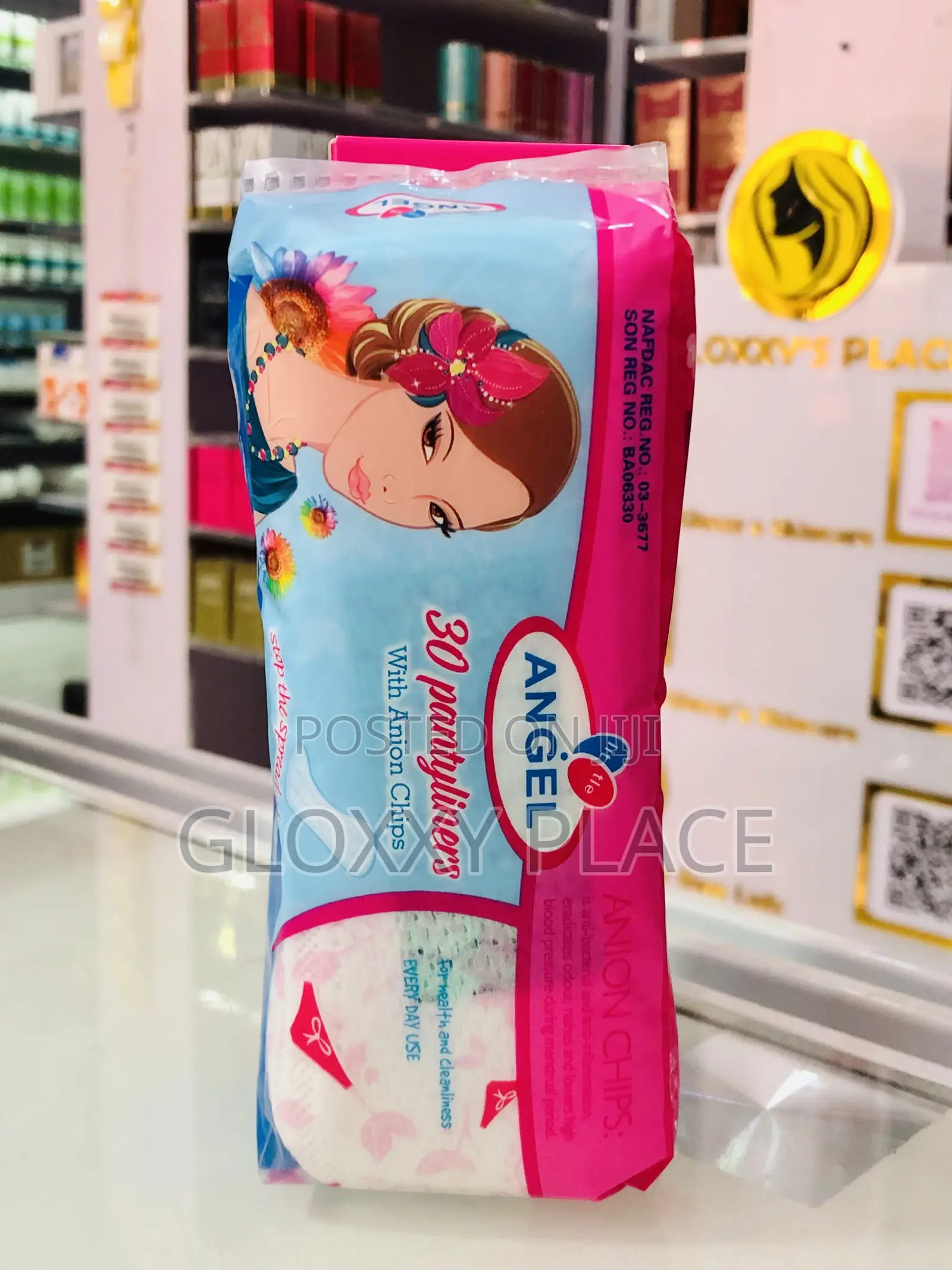 Angel Pantyliner With Anion Chips 30pcs