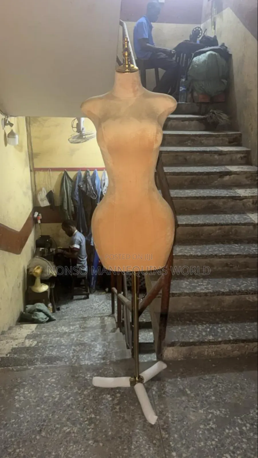 Female Fully Pinnable Size 12 Dressform