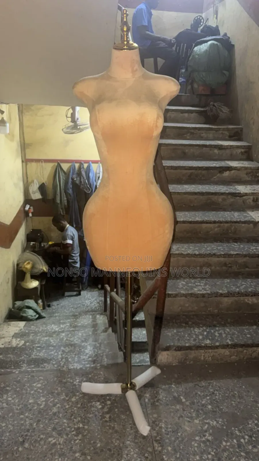 Female Fully Pinnable Size 12 Dressform