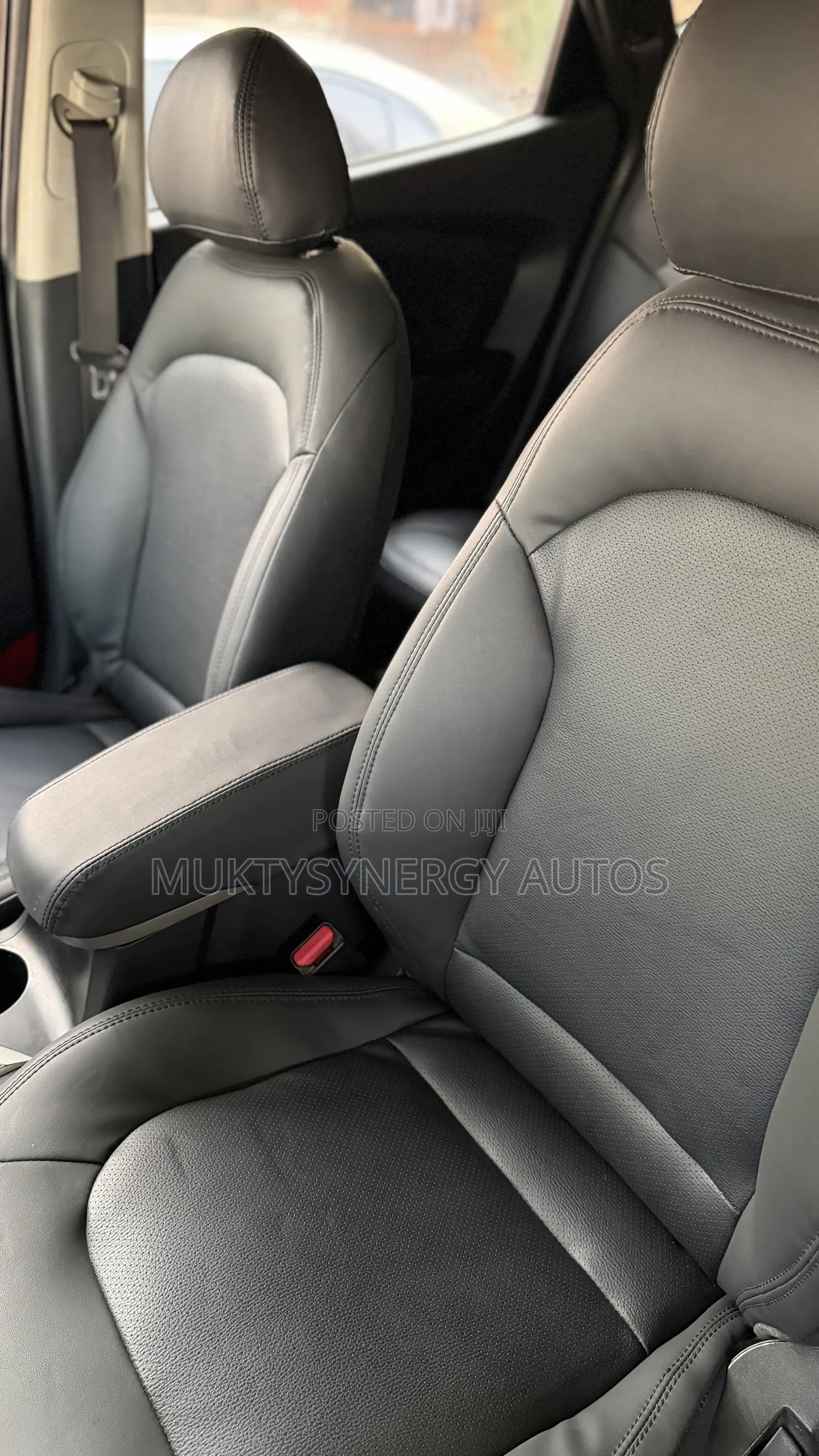 Hyundai Tucson 2012 Black