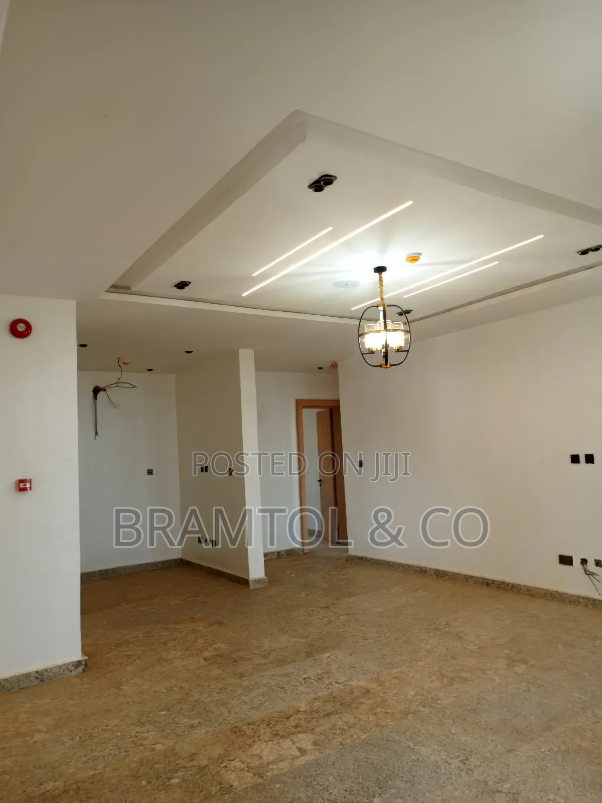 Smart House for Residence of Airbnb